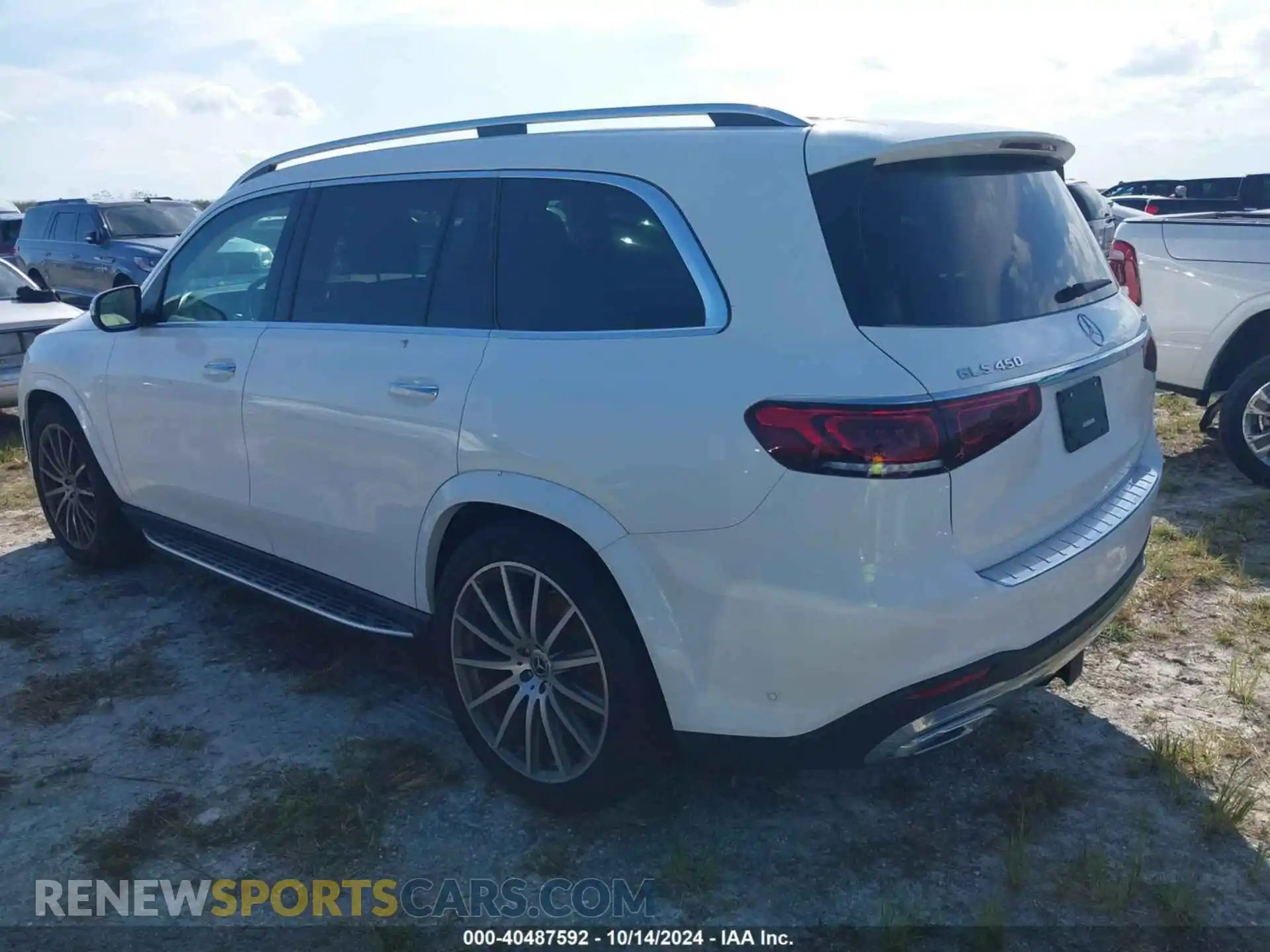 3 Photograph of a damaged car 4JGFF5KE1PB005281 MERCEDES-BENZ GLS 450 2023