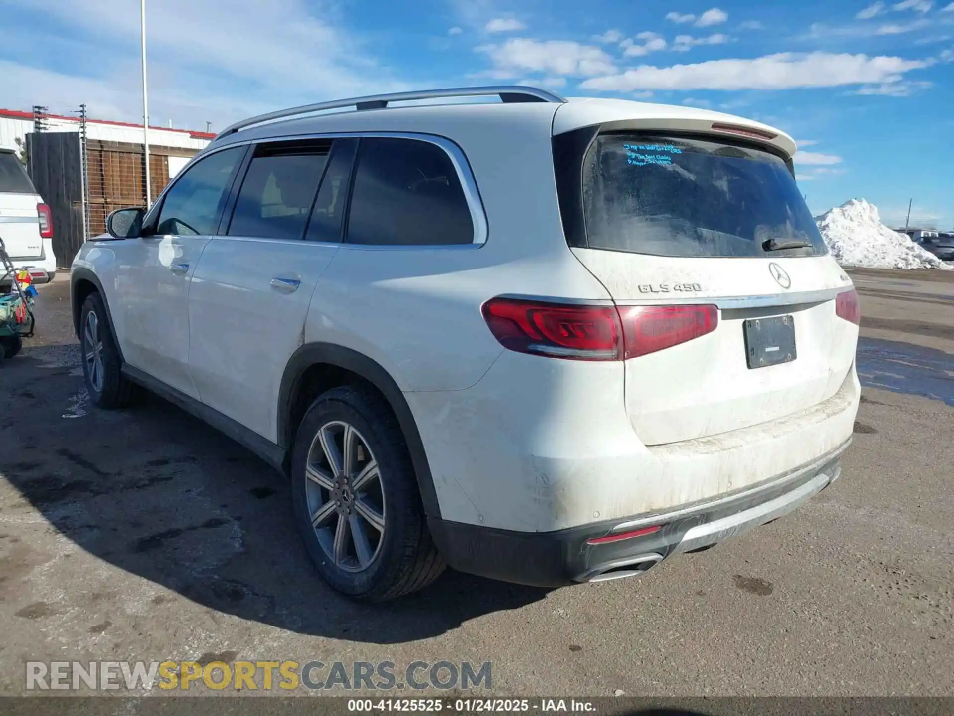 3 Photograph of a damaged car 4JGFF5KE3PB024673 MERCEDES-BENZ GLS 450 2023