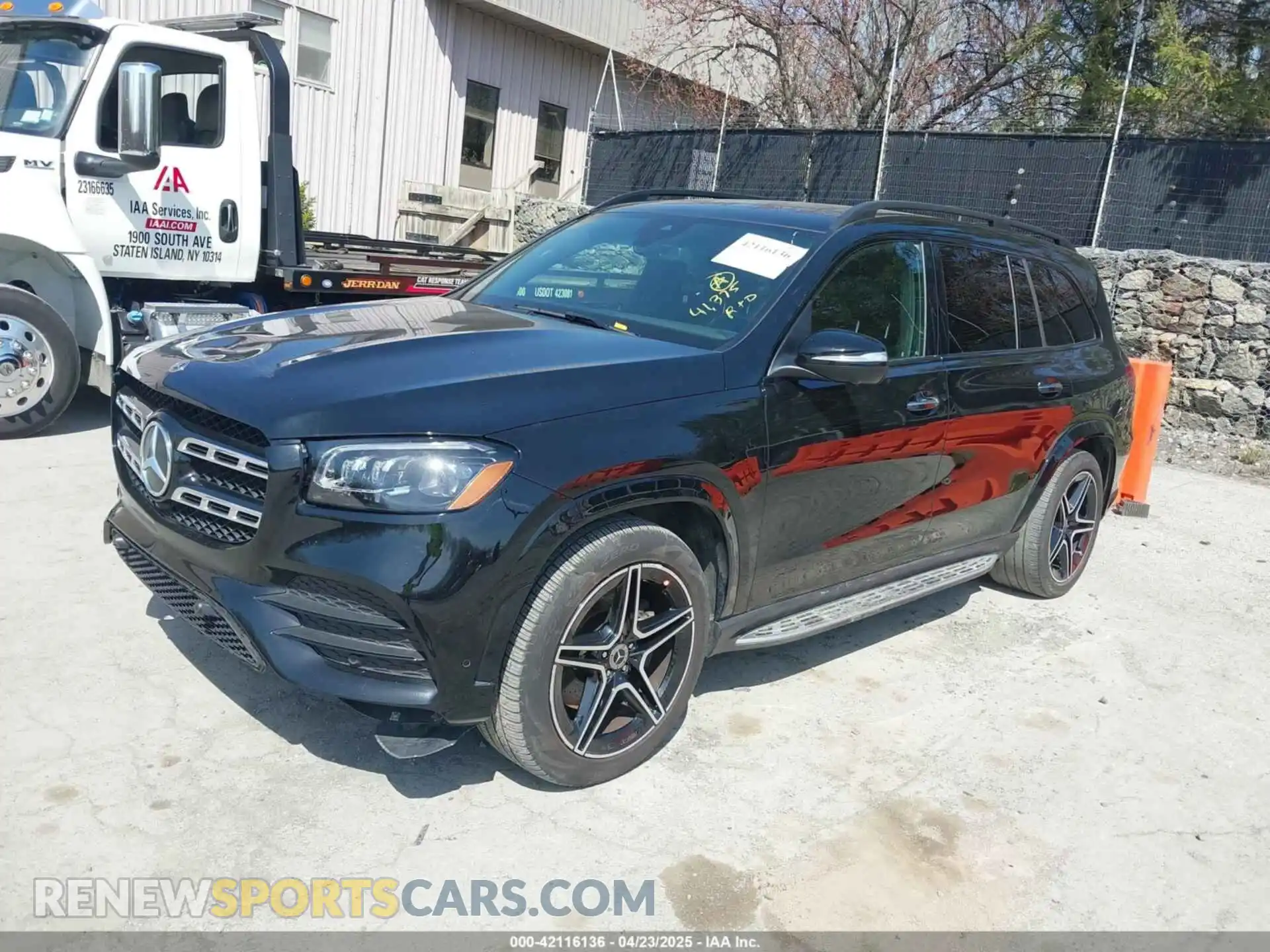2 Photograph of a damaged car 4JGFF5KE8PA879956 MERCEDES-BENZ GLS 450 2023