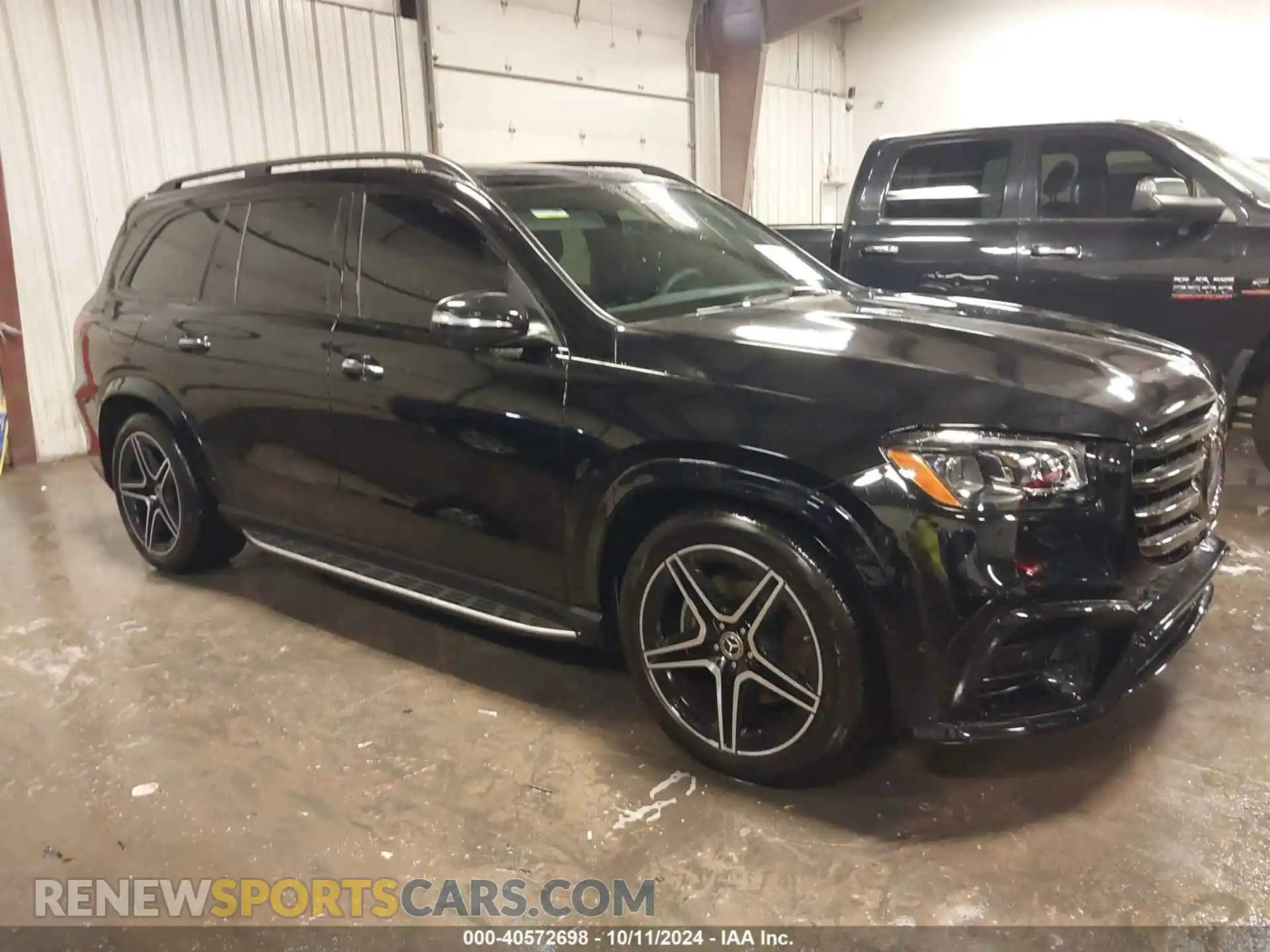 1 Photograph of a damaged car 4JGFF5KE9RB115868 MERCEDES-BENZ GLS 450 2024