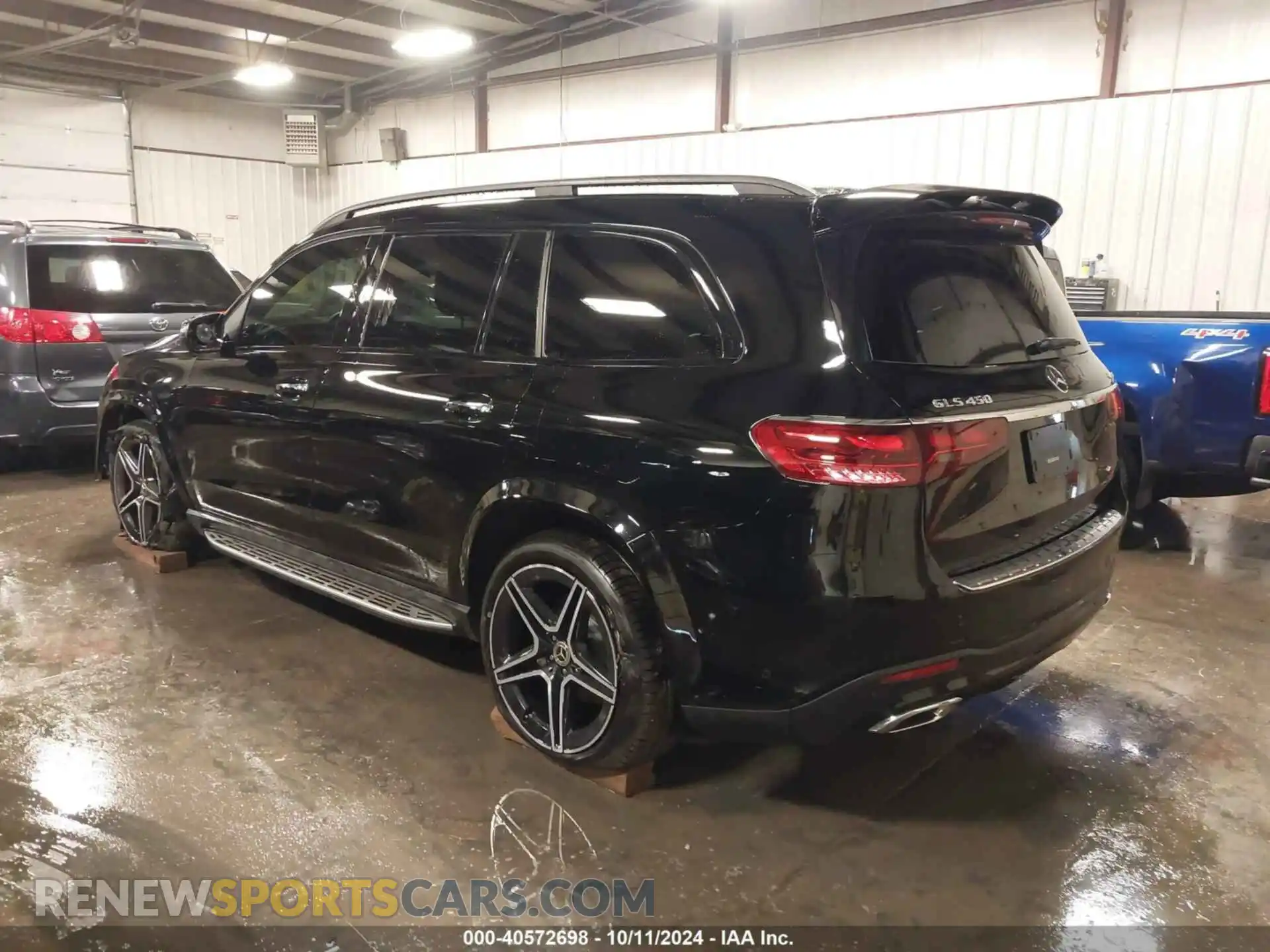 3 Photograph of a damaged car 4JGFF5KE9RB115868 MERCEDES-BENZ GLS 450 2024