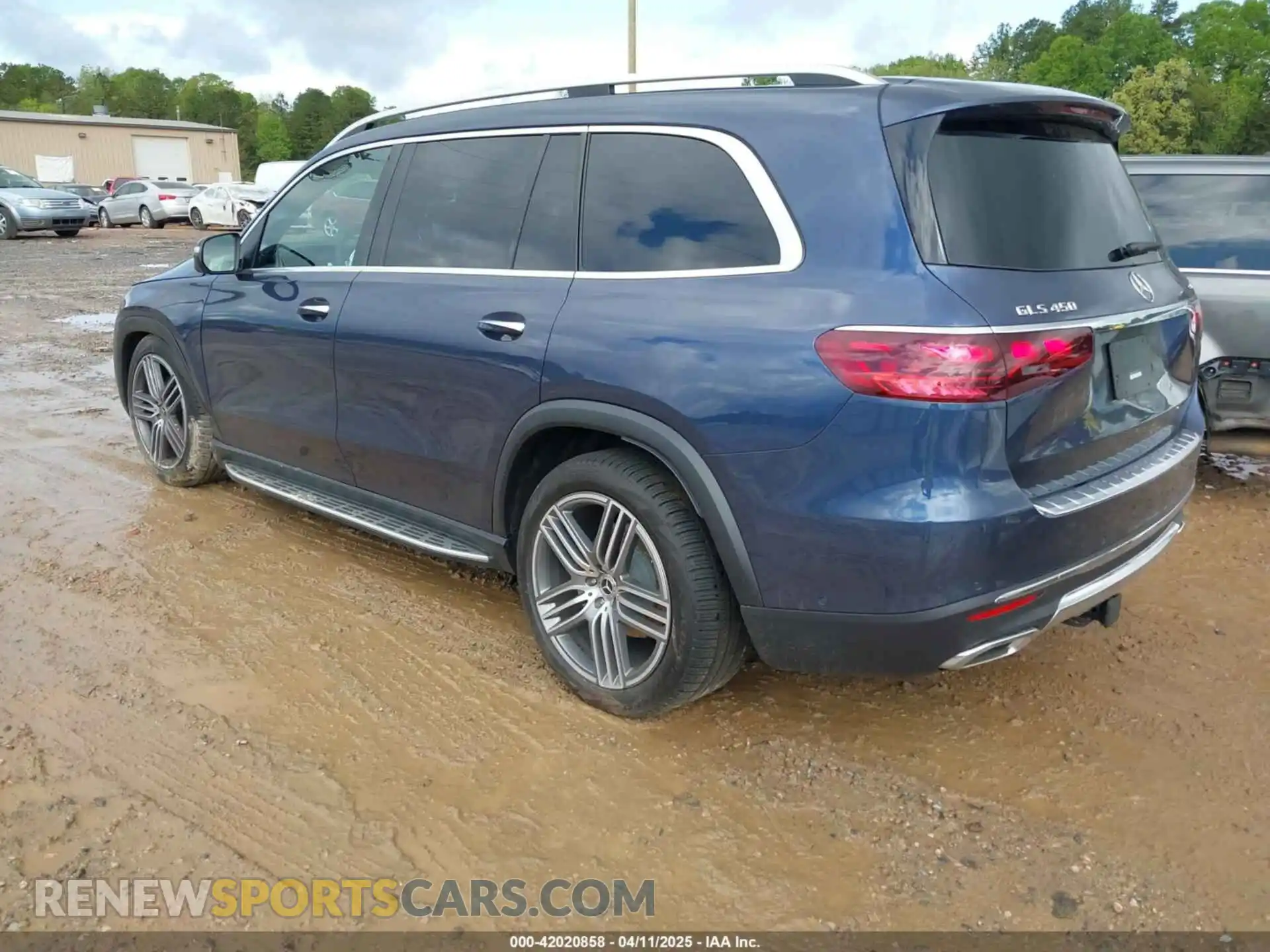 3 Photograph of a damaged car 4JGFF5KE0SB370379 MERCEDES-BENZ GLS 450 2025