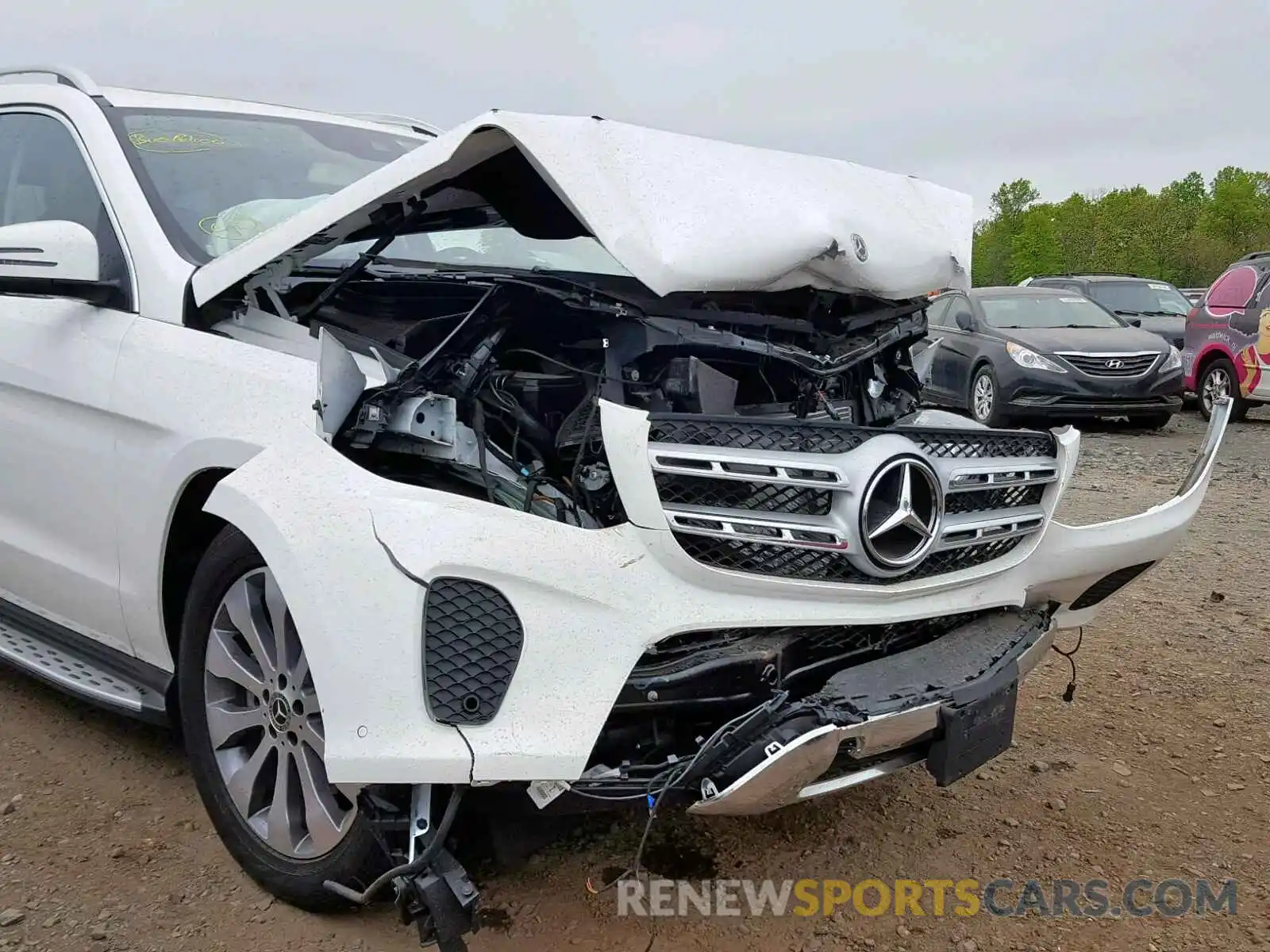 9 Photograph of a damaged car 4JGDF6EEXKB183563 MERCEDES-BENZ GLS 450 4M 2019