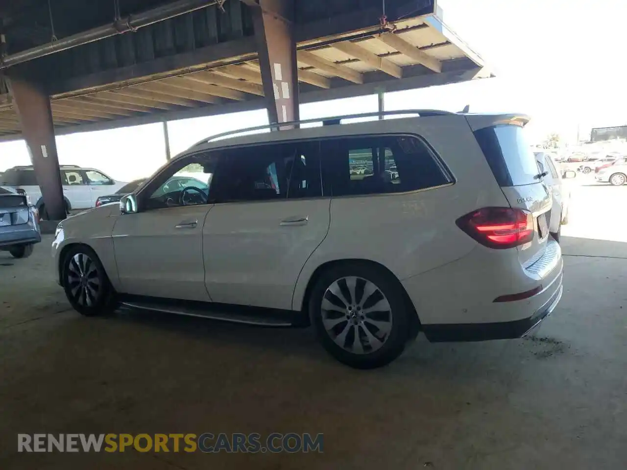 2 Photograph of a damaged car 4JGDF6EE0KB227893 MERCEDES-BENZ GLS-CLASS 2019