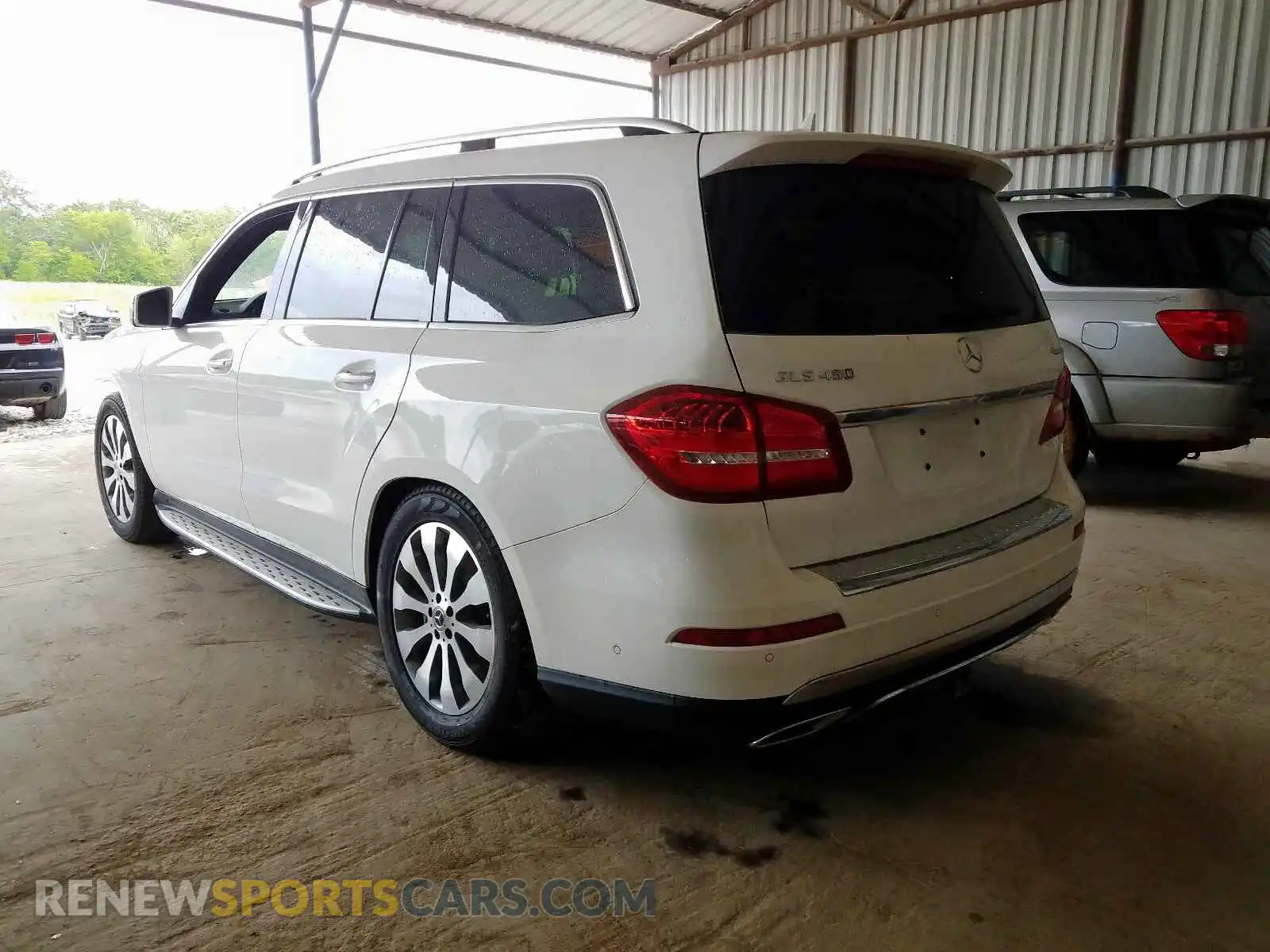 3 Photograph of a damaged car 4JGDF6EE2KB236921 MERCEDES-BENZ GLS-CLASS 2019