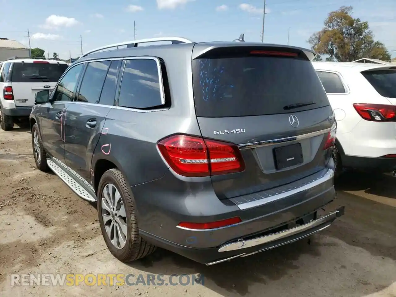 3 Photograph of a damaged car 4JGDF6EE4KB227220 MERCEDES-BENZ GLS-CLASS 2019