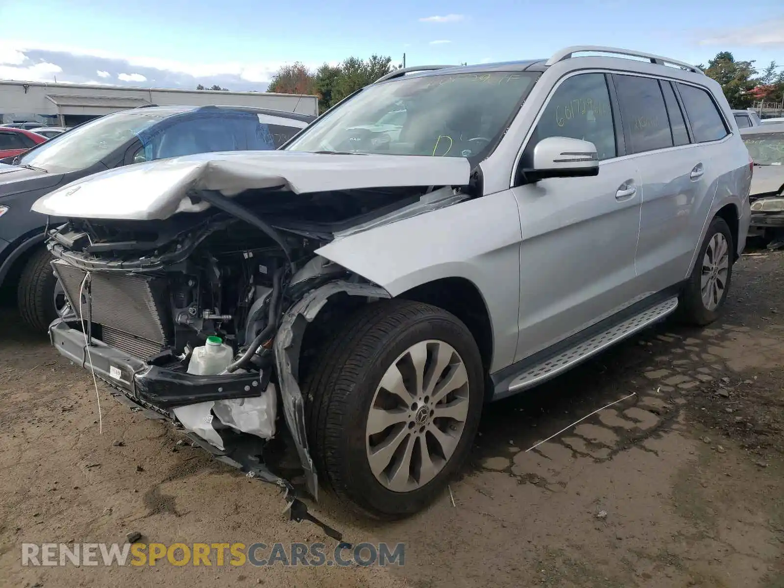 2 Photograph of a damaged car 4JGDF6EE4KB236385 MERCEDES-BENZ GLS-CLASS 2019
