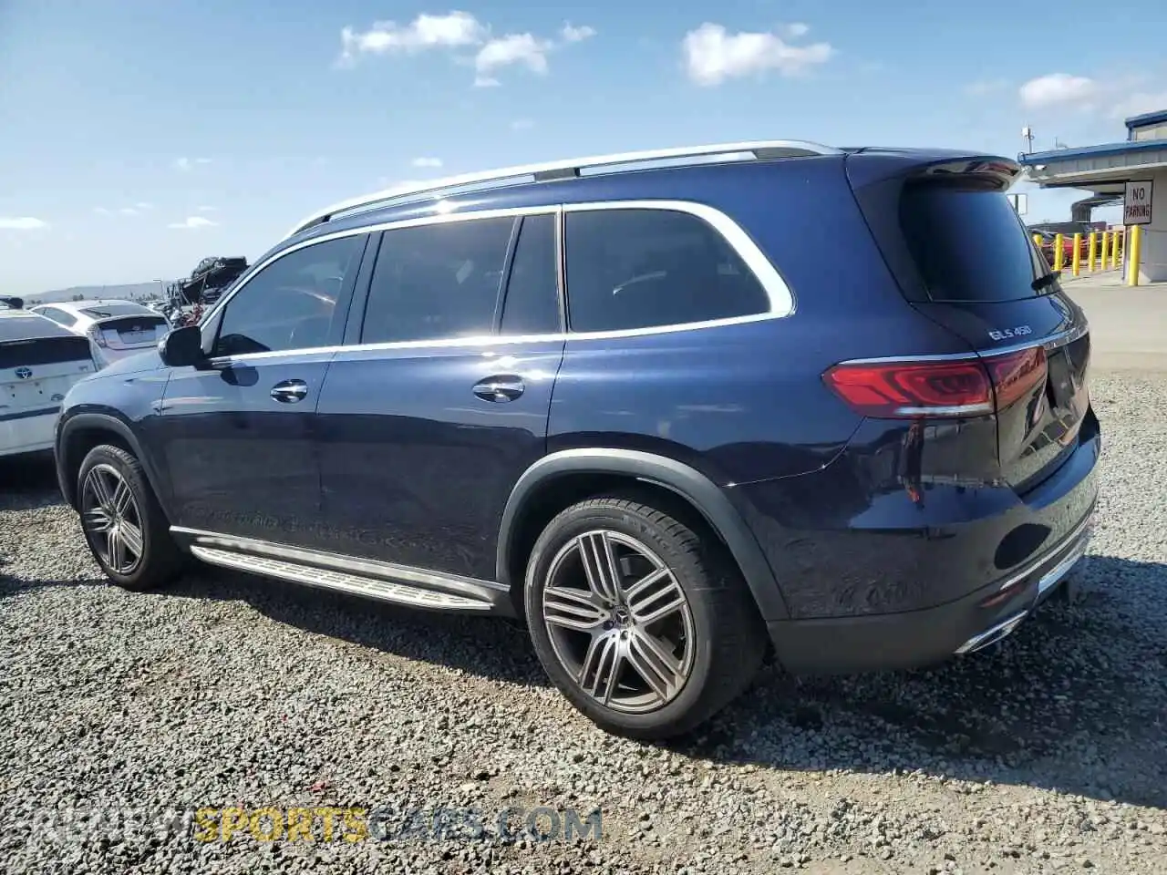 2 Photograph of a damaged car 4JGFF5KEXMA547304 MERCEDES-BENZ GLS-CLASS 2021