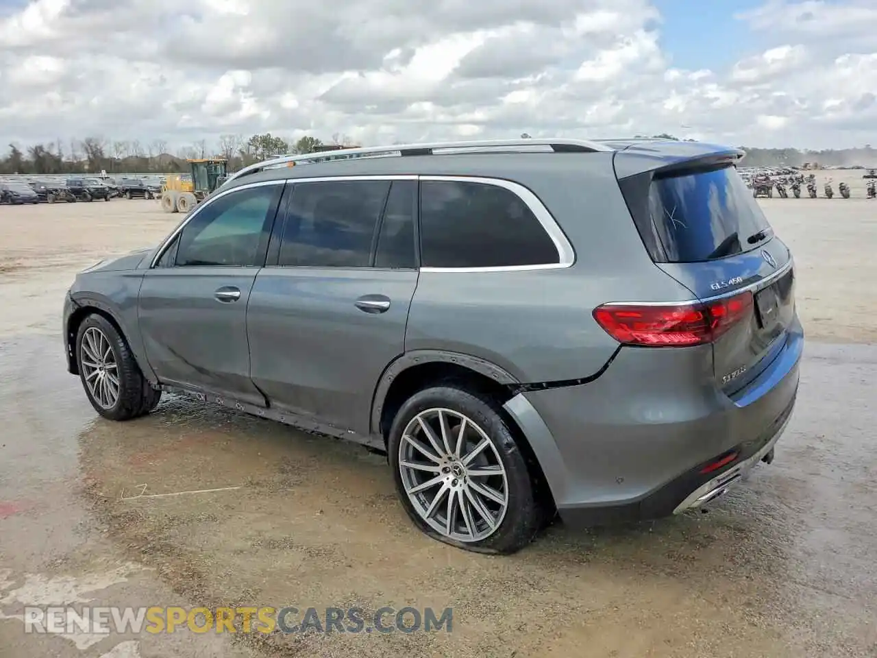 2 Photograph of a damaged car 4JGFF5KEXSB275666 MERCEDES-BENZ GLS-CLASS 2025