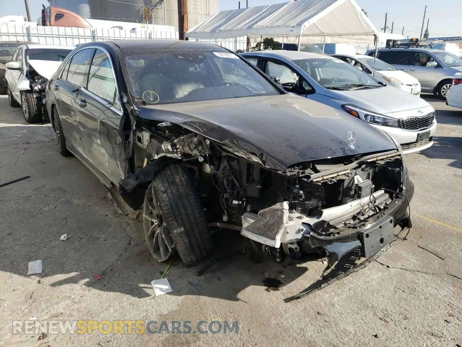 1 Фотография поврежденного автомобиля WDDUG8DBXKA443119 MERCEDES-BENZ S CLASS 2019
