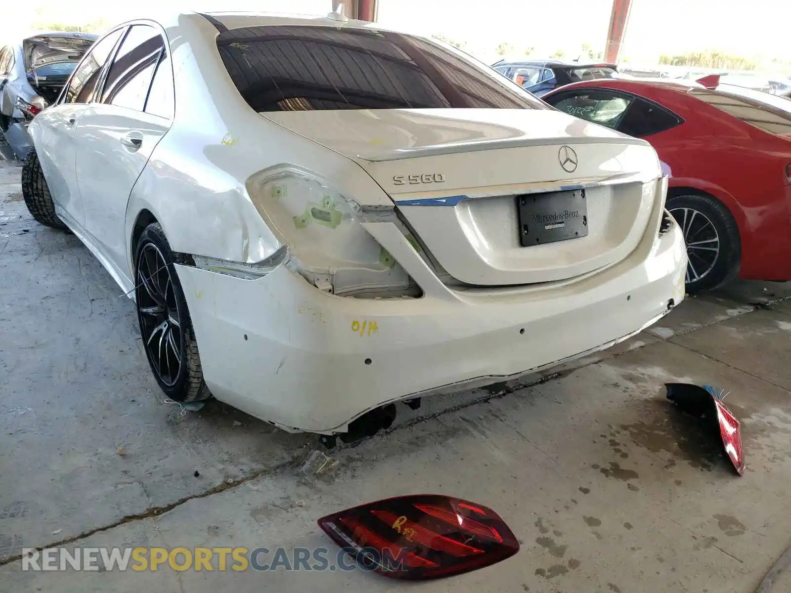 3 Photograph of a damaged car W1KUG8DB3LA551051 MERCEDES-BENZ S-CLASS 2020