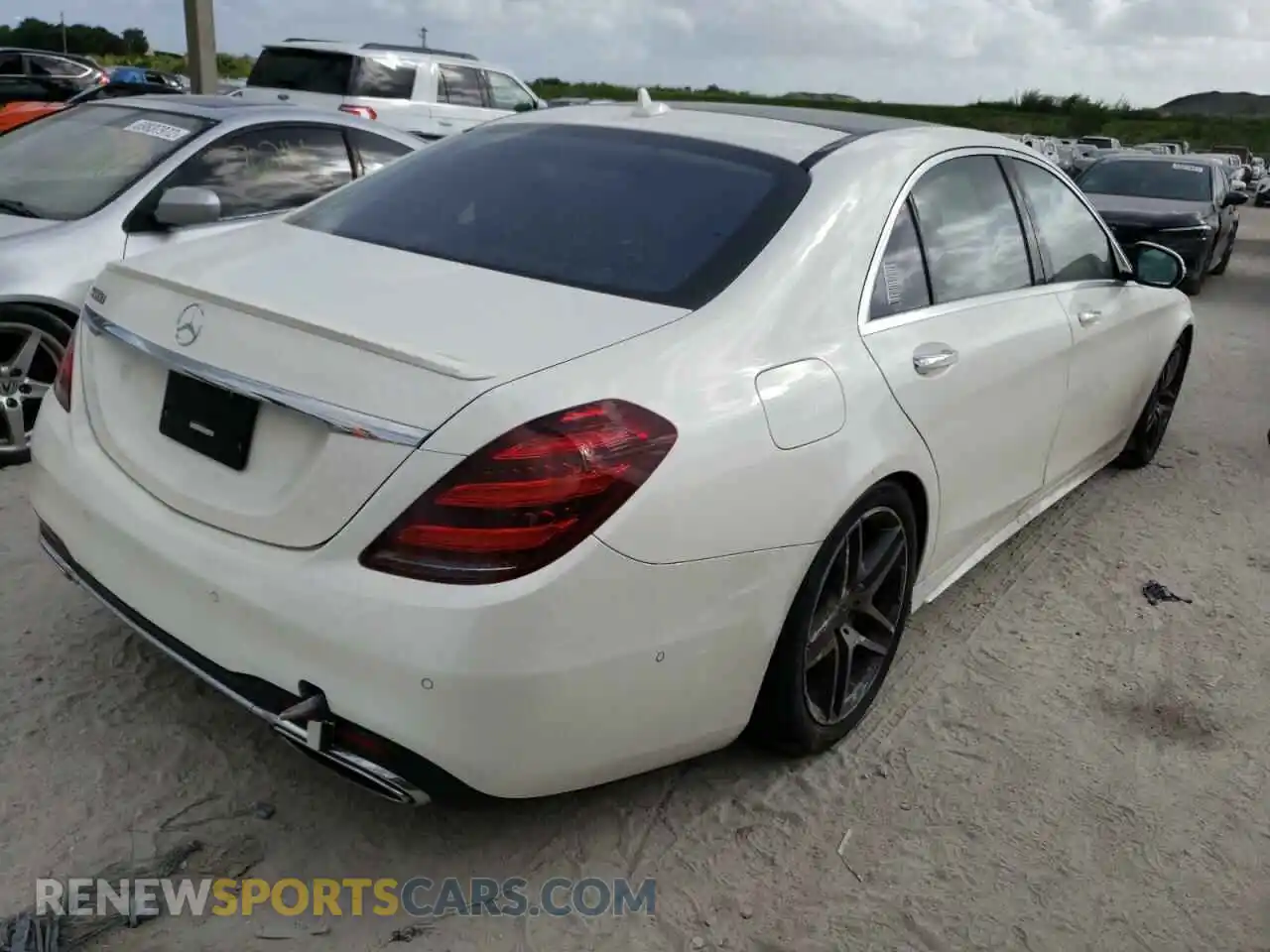 3 Photograph of a damaged car W1KUG8DB6LA555742 MERCEDES-BENZ S-CLASS 2020