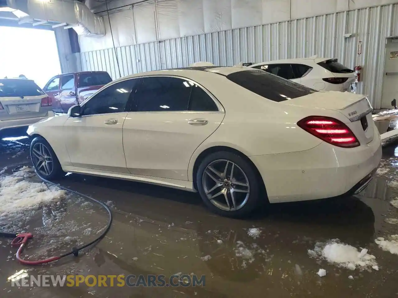 2 Photograph of a damaged car W1KUG8GB6LA556031 MERCEDES-BENZ S-CLASS 2020