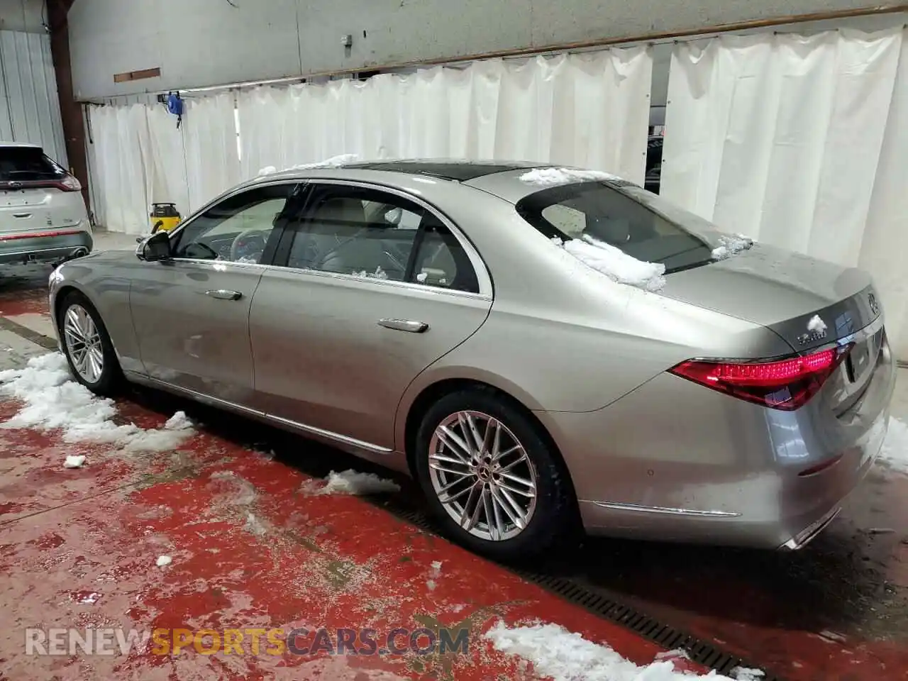 2 fotografías del automóvil dañado W1K6G7GB6PA178950 MERCEDES-BENZ S-CLASS 2023
