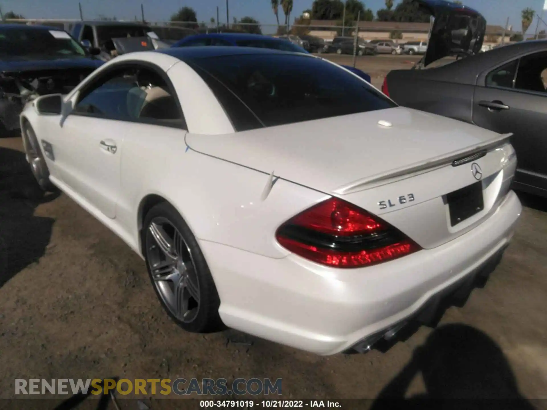 3 Photograph of a damaged car WDBSK70F29F157263 MERCEDES-BENZ SL-CLASS 2009