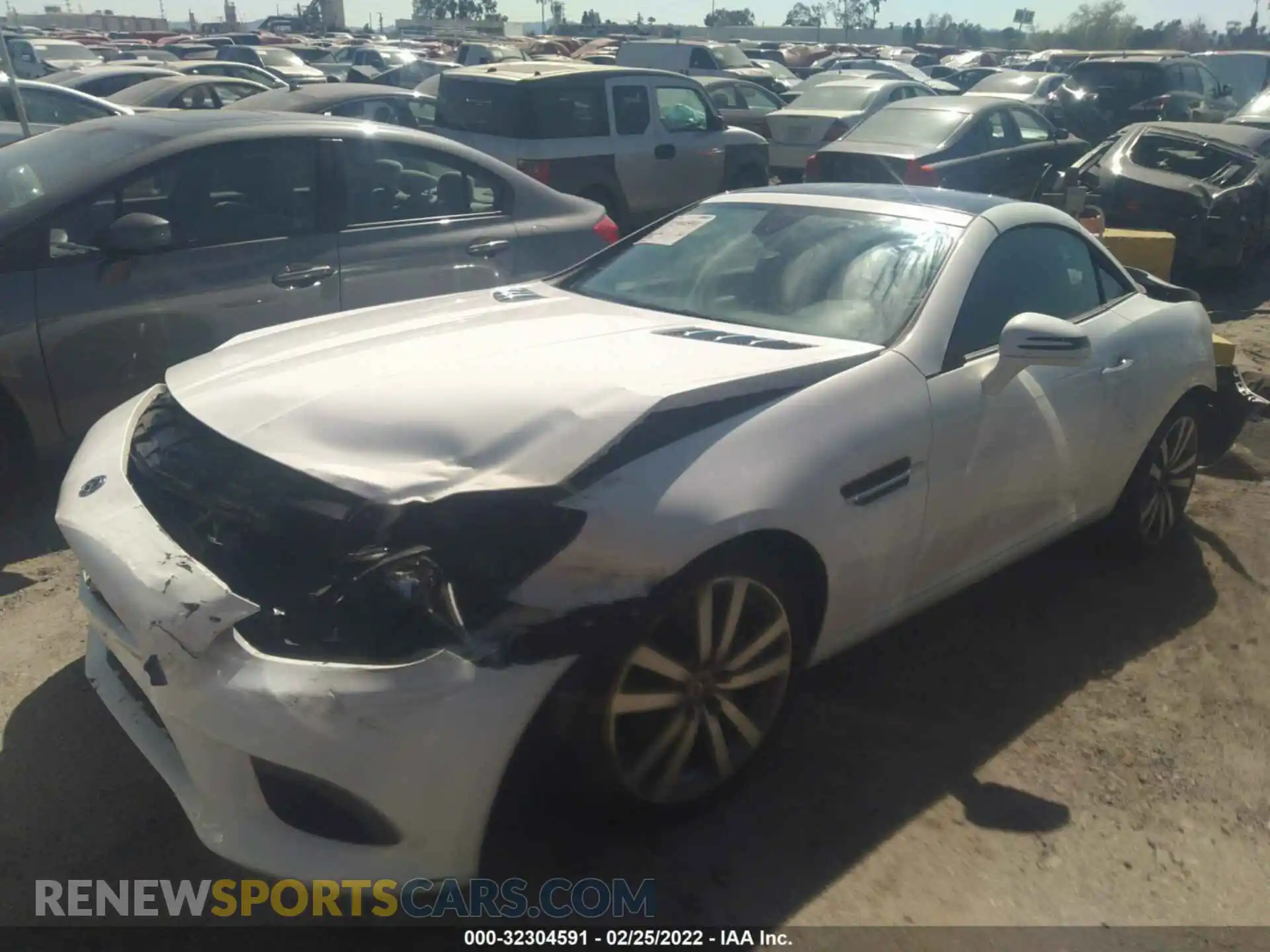 2 Photograph of a damaged car WDDPK3JA8KF157864 MERCEDES-BENZ SLC 2019