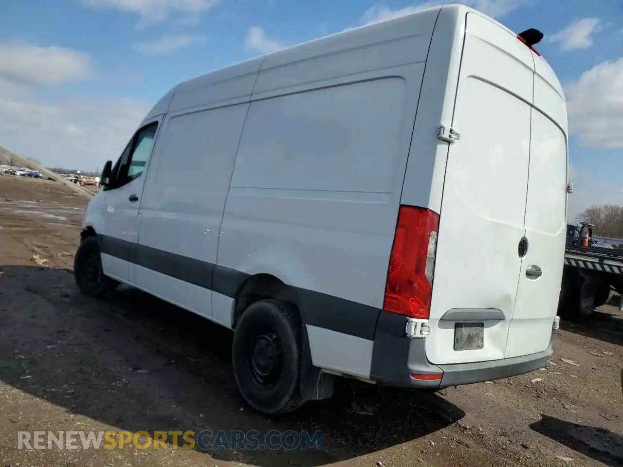 2 Photograph of a damaged car WD3PF0CD5KP162982 MERCEDES-BENZ SPRINTER 2019