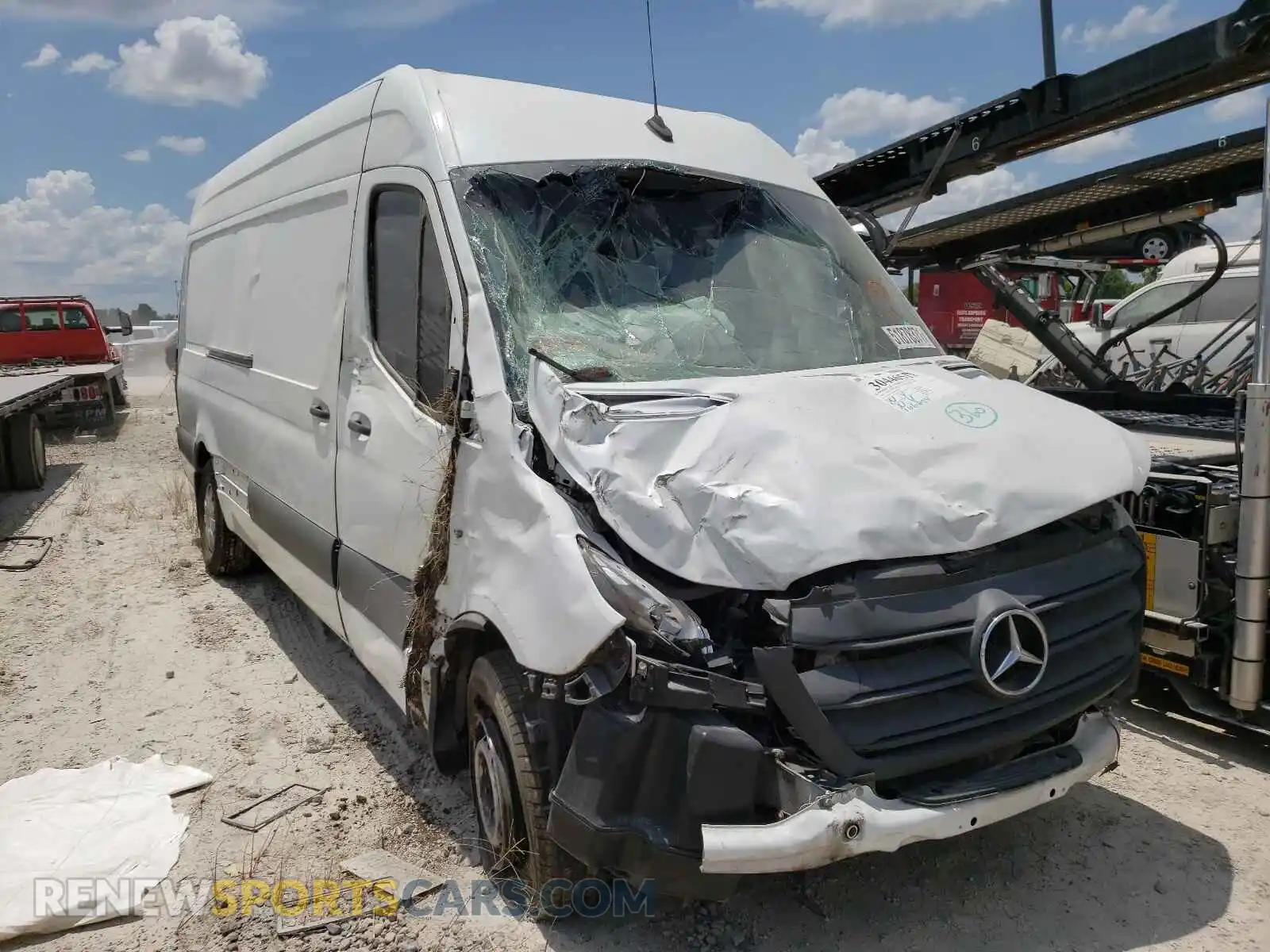 1 Photograph of a damaged car WD3PF1CD3KP030017 MERCEDES-BENZ SPRINTER 2019