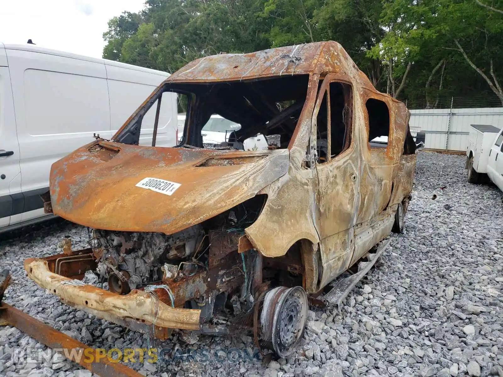 2 Photograph of a damaged car WD4FF0CD0KP138855 MERCEDES-BENZ SPRINTER 2019