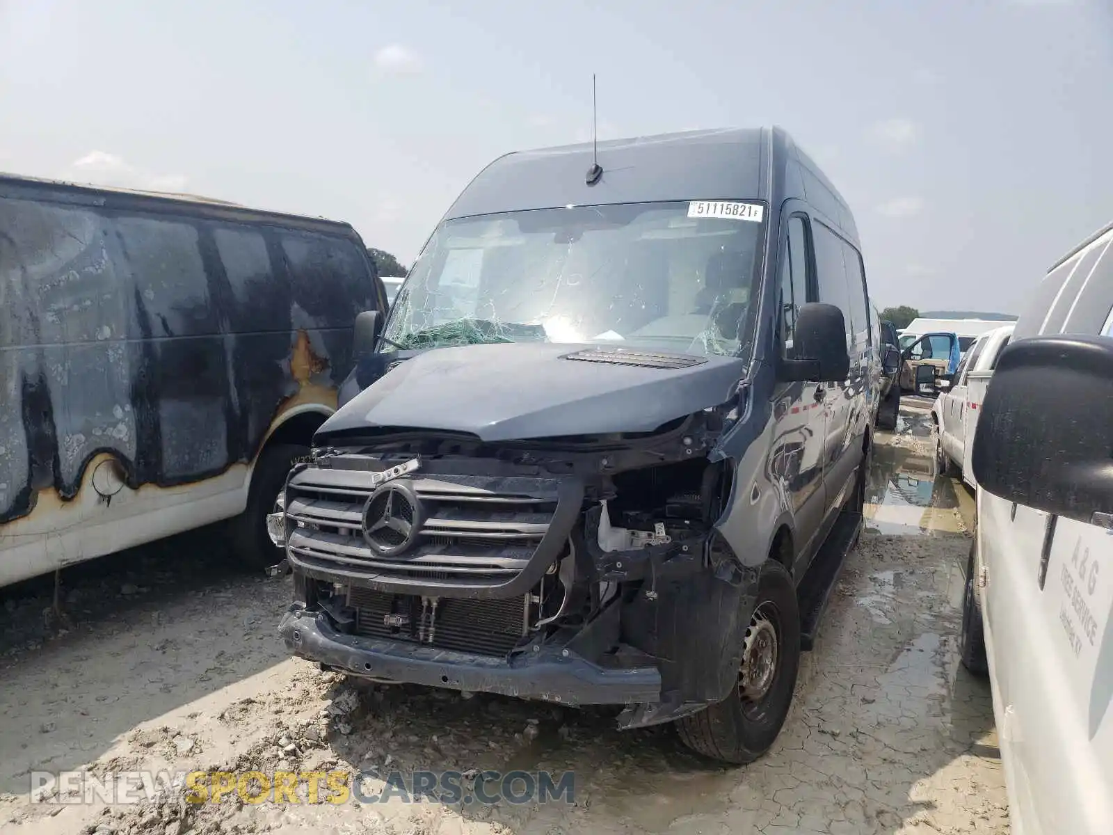 2 Photograph of a damaged car WD4PF0CD2KP090473 MERCEDES-BENZ SPRINTER 2019