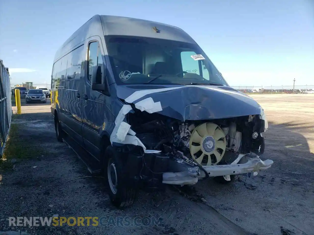 1 Photograph of a damaged car WD4PF1CD2KT007525 MERCEDES-BENZ SPRINTER 2019