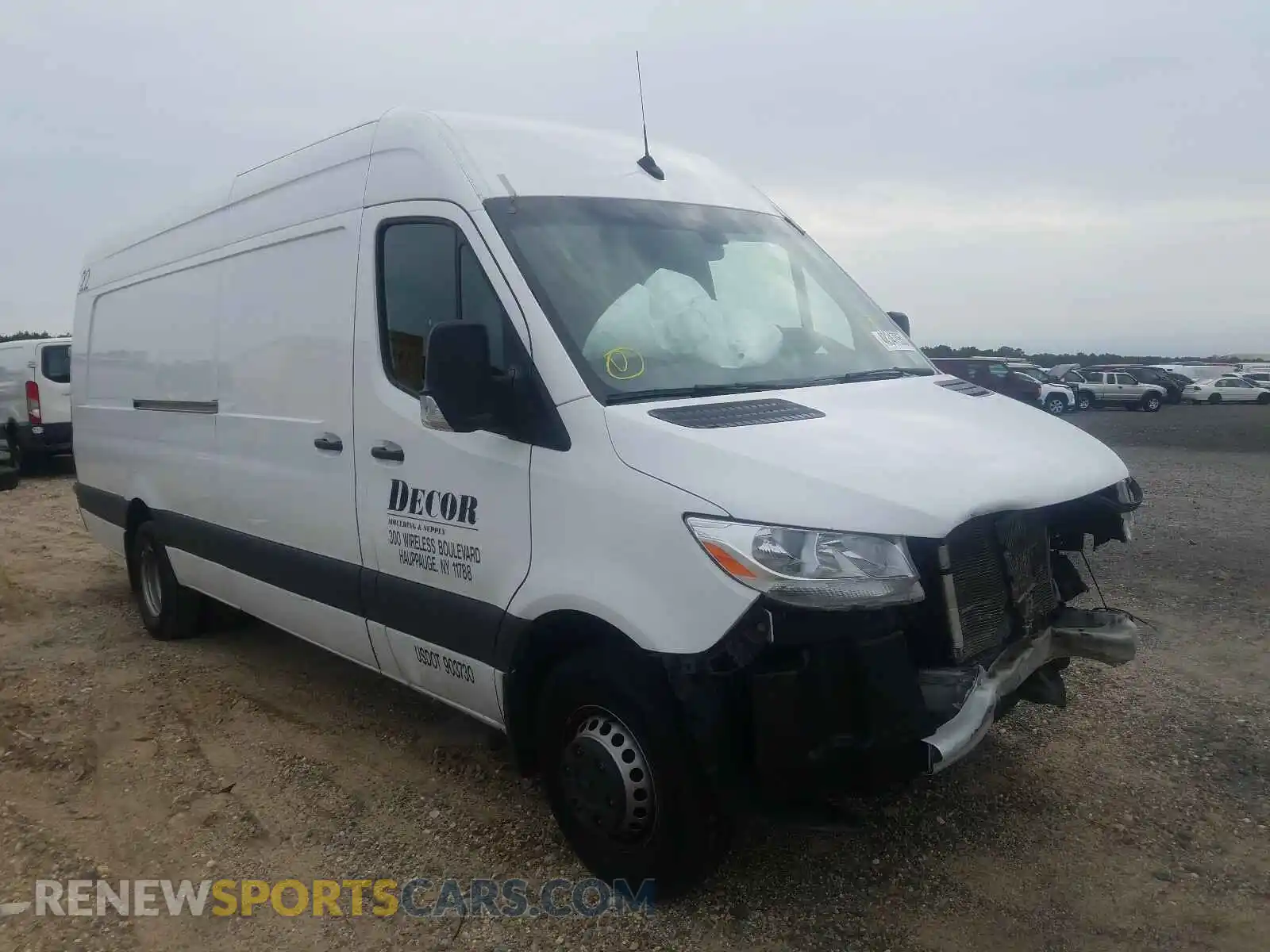 1 Photograph of a damaged car WD4PF4CD9KT004736 MERCEDES-BENZ SPRINTER 2019