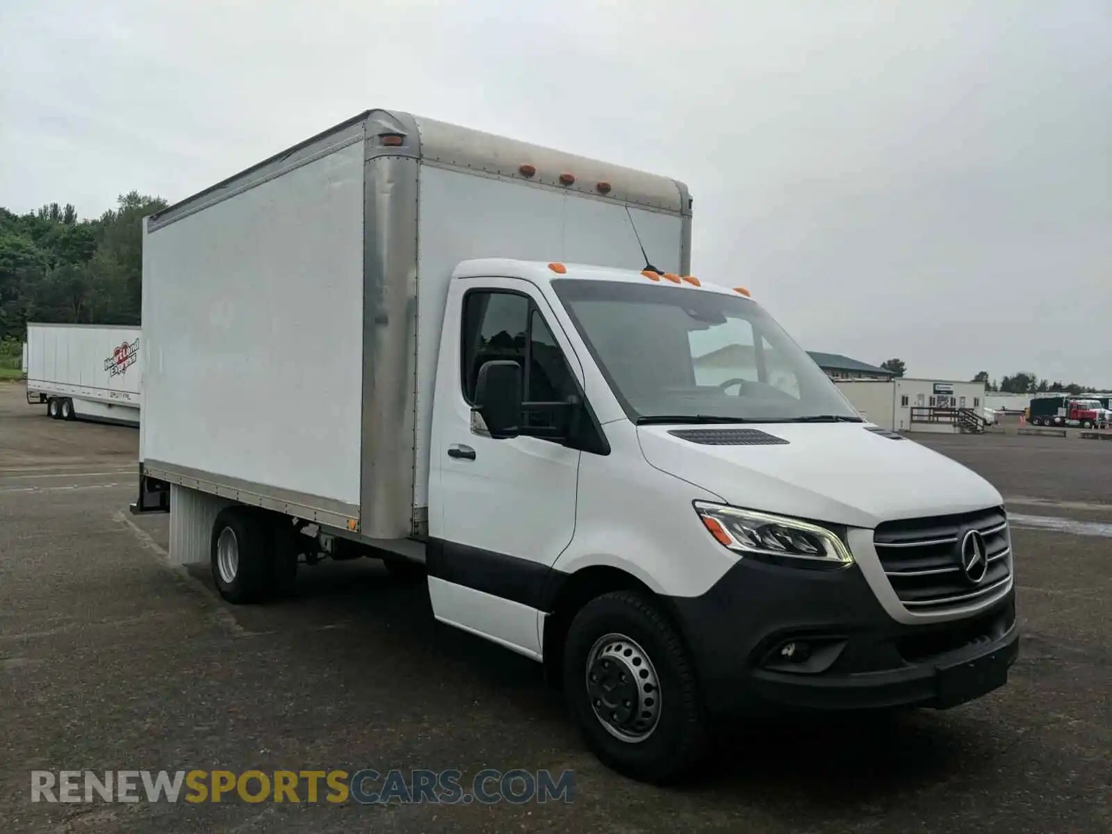 1 Photograph of a damaged car WDAPF4CD3KN011490 MERCEDES-BENZ SPRINTER 2019