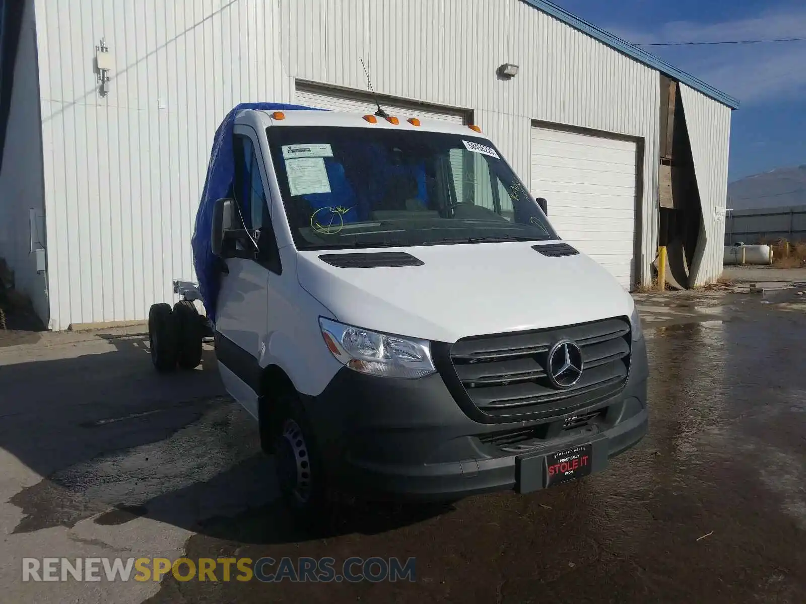 1 Photograph of a damaged car WDAPF4CD6KN037288 MERCEDES-BENZ SPRINTER 2019