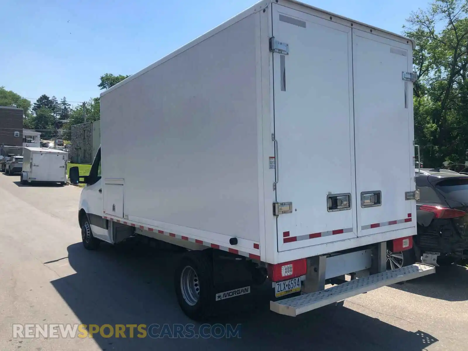 3 Photograph of a damaged car WDAPF4CD8KN015177 MERCEDES-BENZ SPRINTER 2019