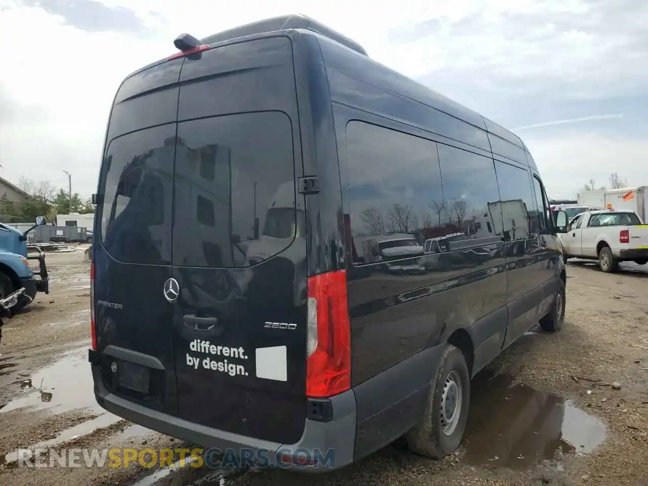 3 Photograph of a damaged car WDZPF1CD1KT010216 MERCEDES-BENZ SPRINTER 2019