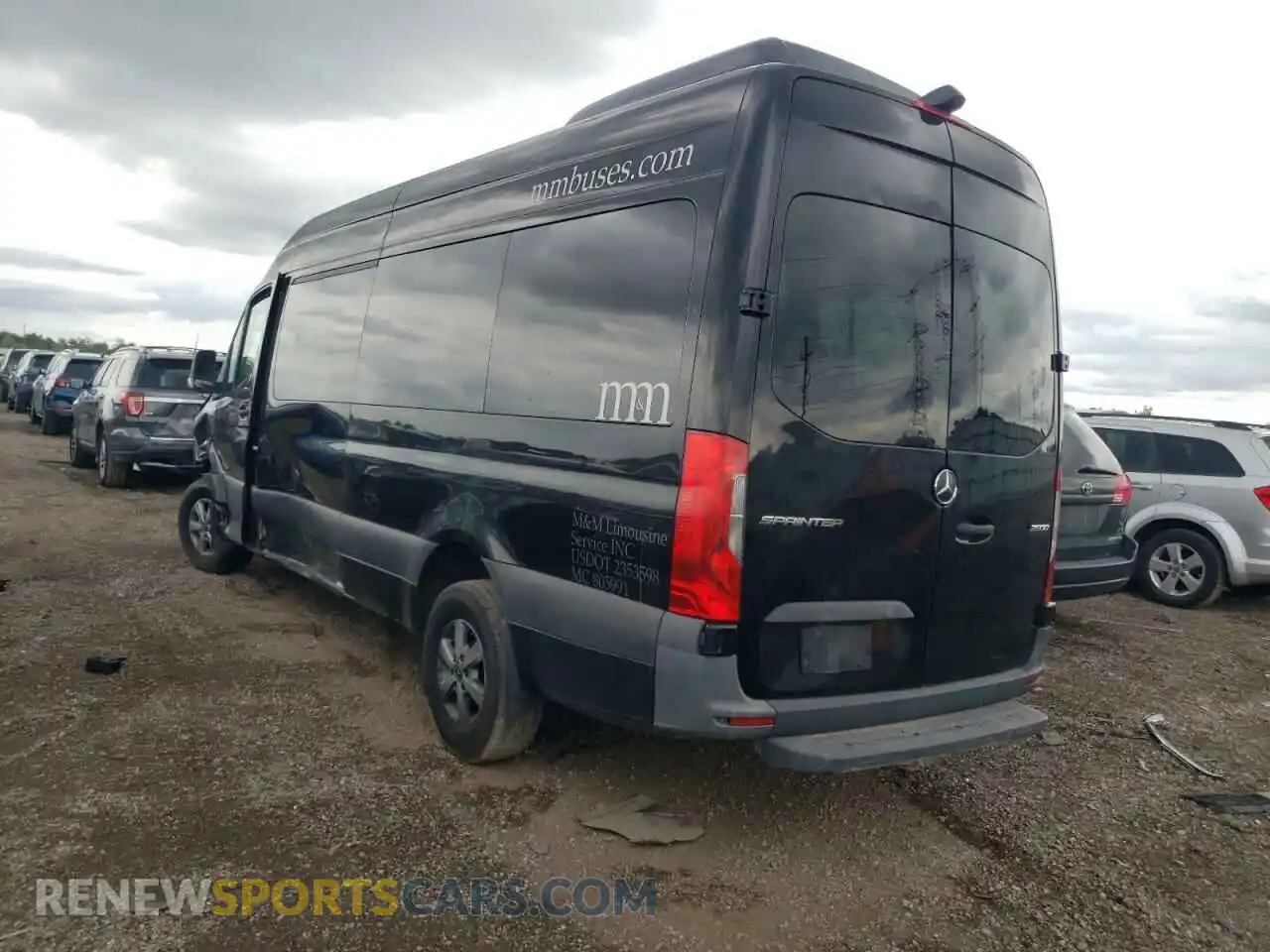 2 Photograph of a damaged car WDZPF1CD5KT000675 MERCEDES-BENZ SPRINTER 2019