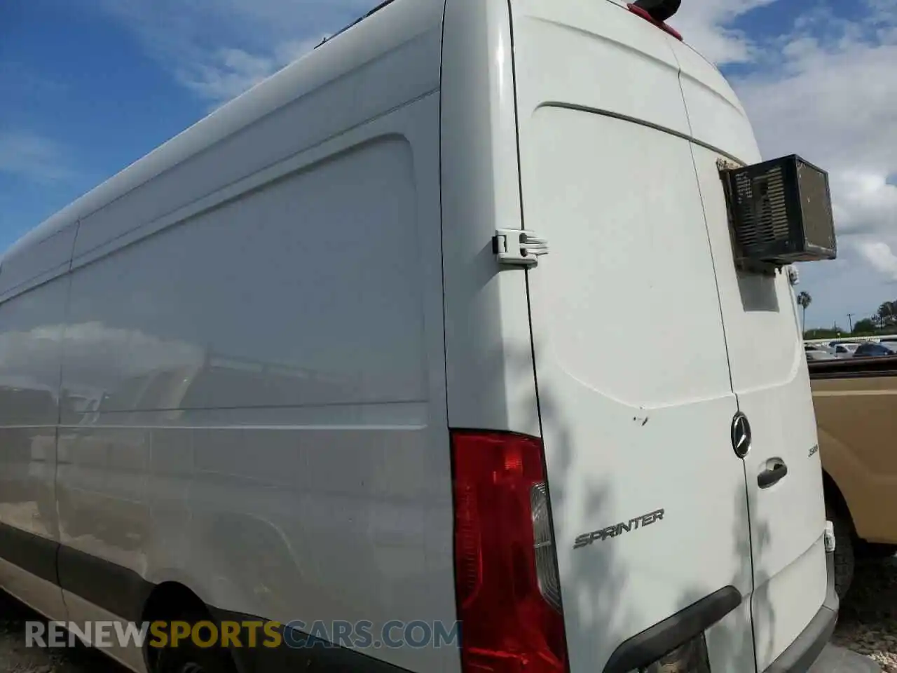 2 Photograph of a damaged car W1Y4ECHY8MT058906 MERCEDES-BENZ SPRINTER 2021
