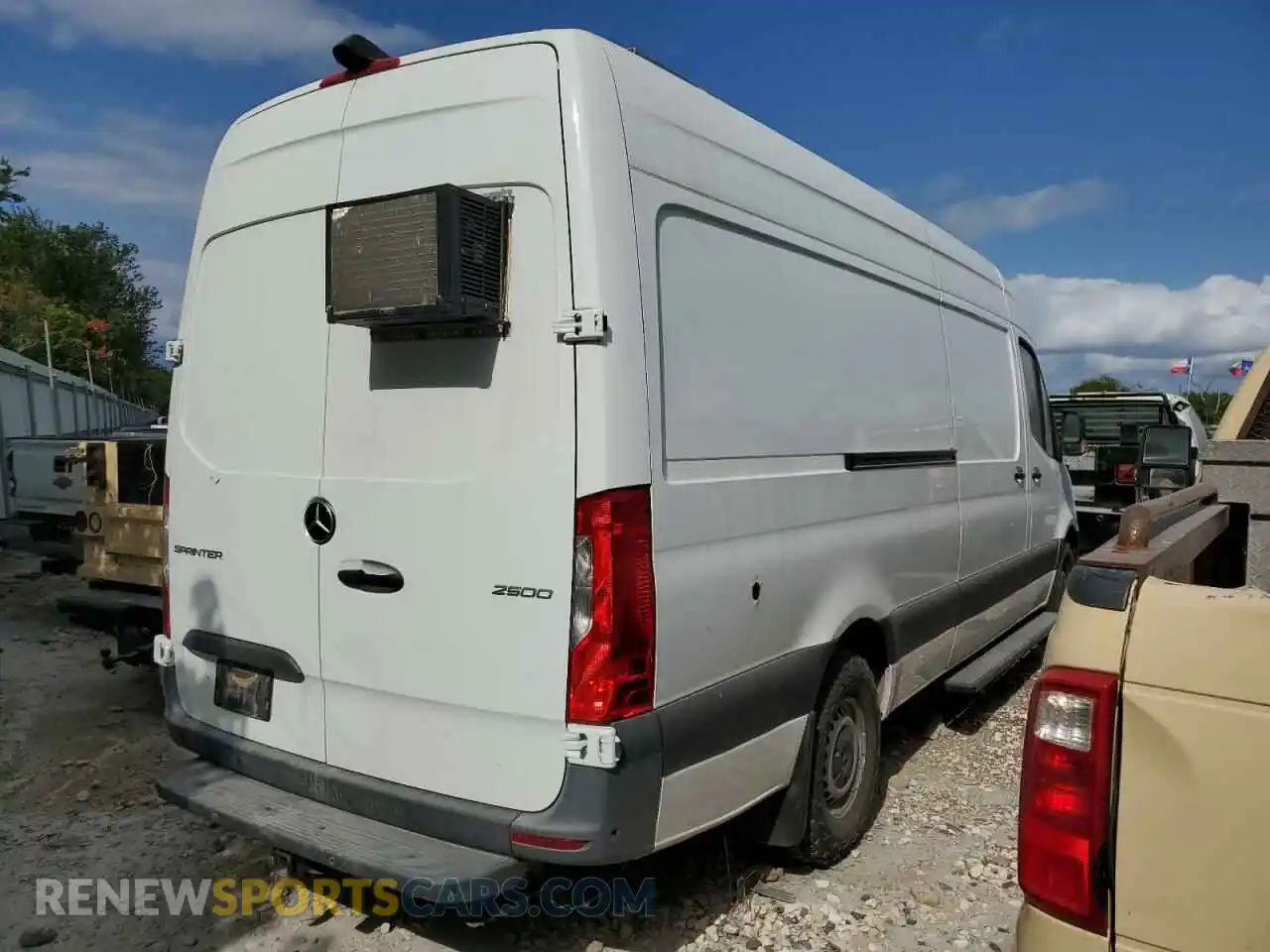 3 Photograph of a damaged car W1Y4ECHY8MT058906 MERCEDES-BENZ SPRINTER 2021