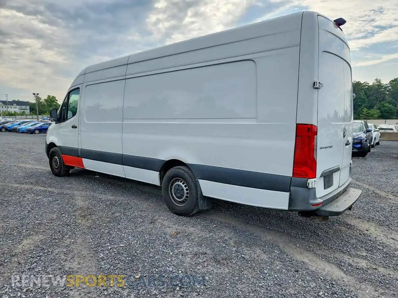 2 Photograph of a damaged car W1Y4DDHYXNT093019 MERCEDES-BENZ SPRINTER 2022