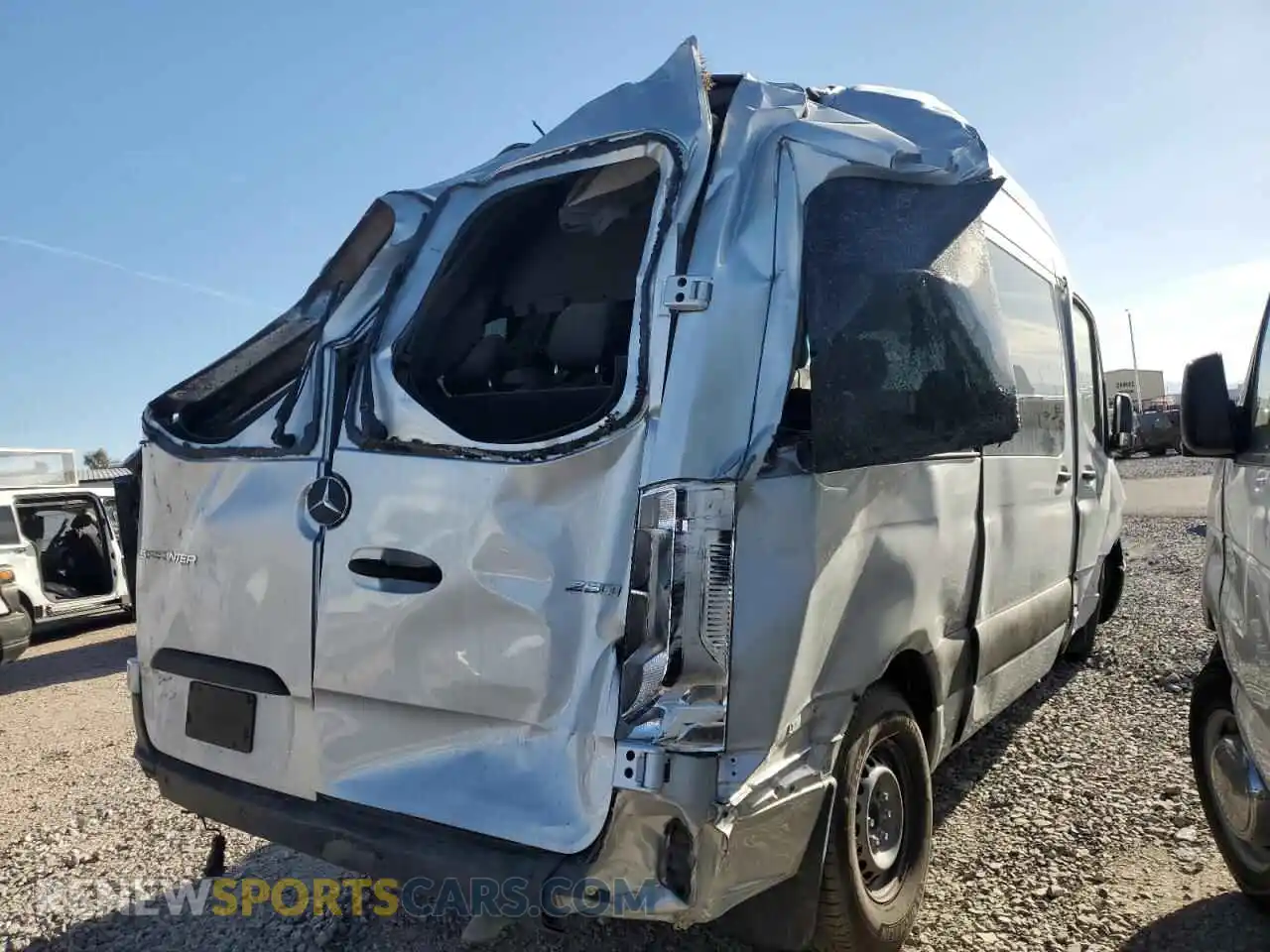 3 Фотография поврежденного автомобиля W1Z4KFHY5RP664363 MERCEDES-BENZ SPRINTER 2024