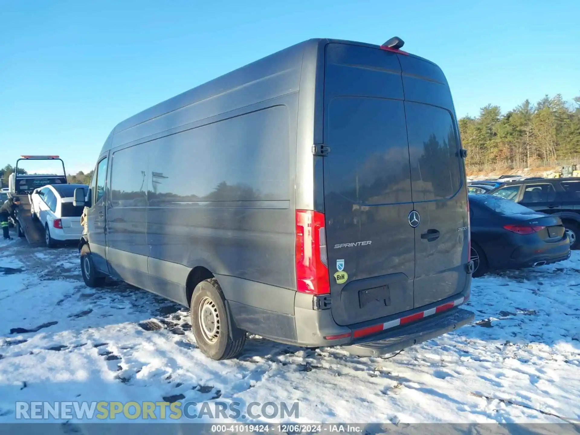 3 Photograph of a damaged car WD3PF1CD2KP089477 MERCEDES-BENZ SPRINTER 2500 2019