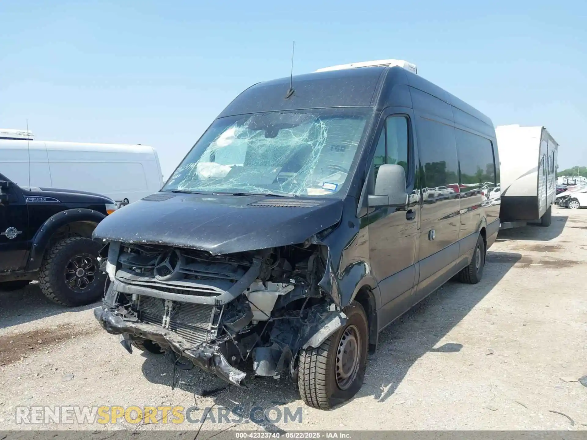 2 Photograph of a damaged car WD4PF1CD1KP173995 MERCEDES-BENZ SPRINTER 2500 2019