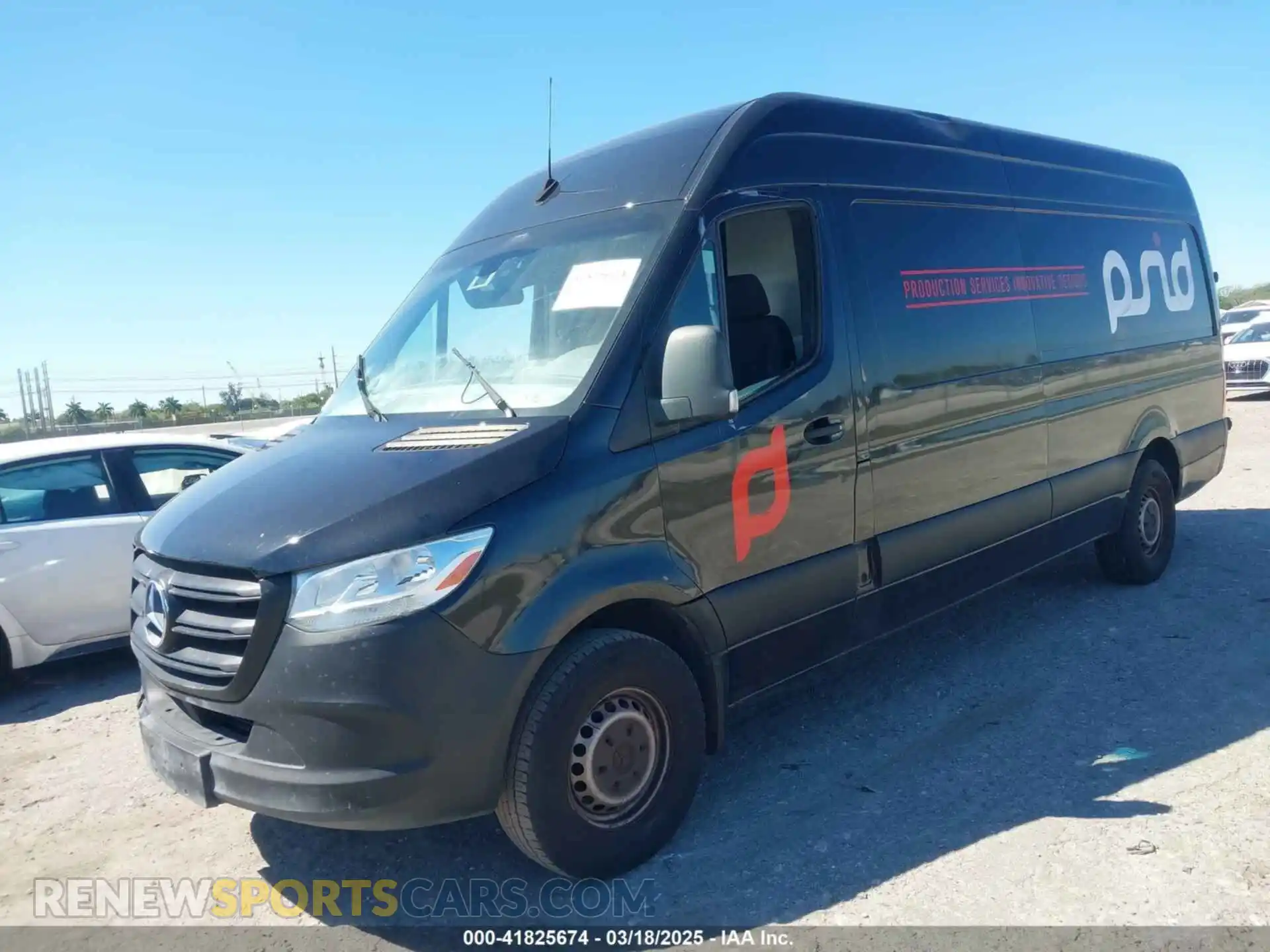 2 Photograph of a damaged car WD4PF1CD8KP143473 MERCEDES-BENZ SPRINTER 2500 2019