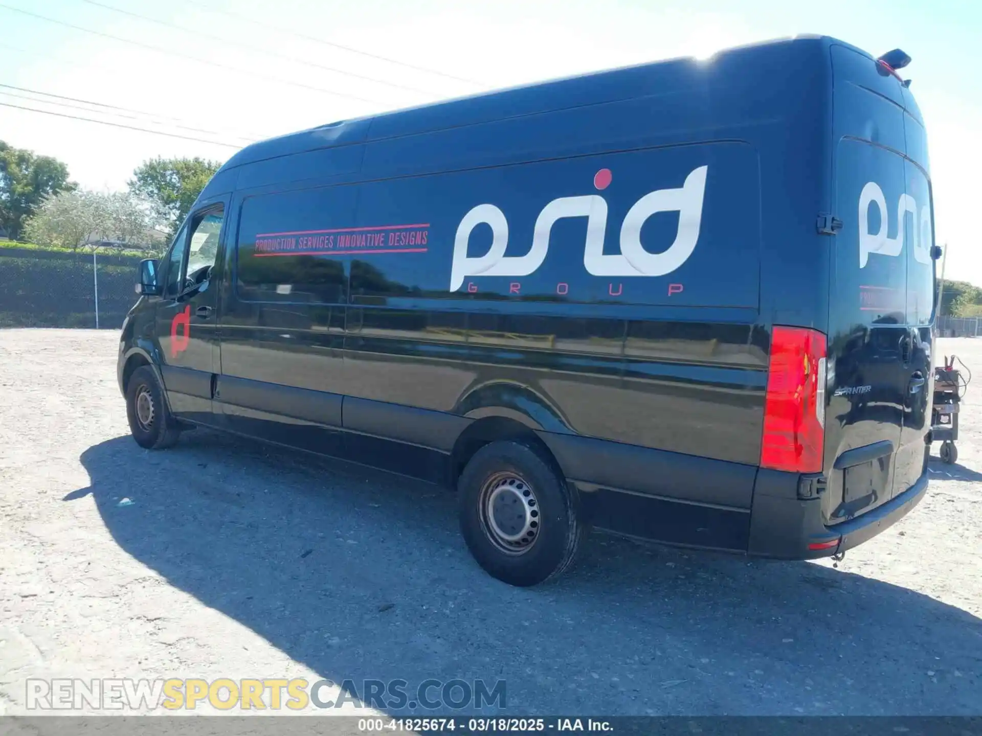 3 Photograph of a damaged car WD4PF1CD8KP143473 MERCEDES-BENZ SPRINTER 2500 2019