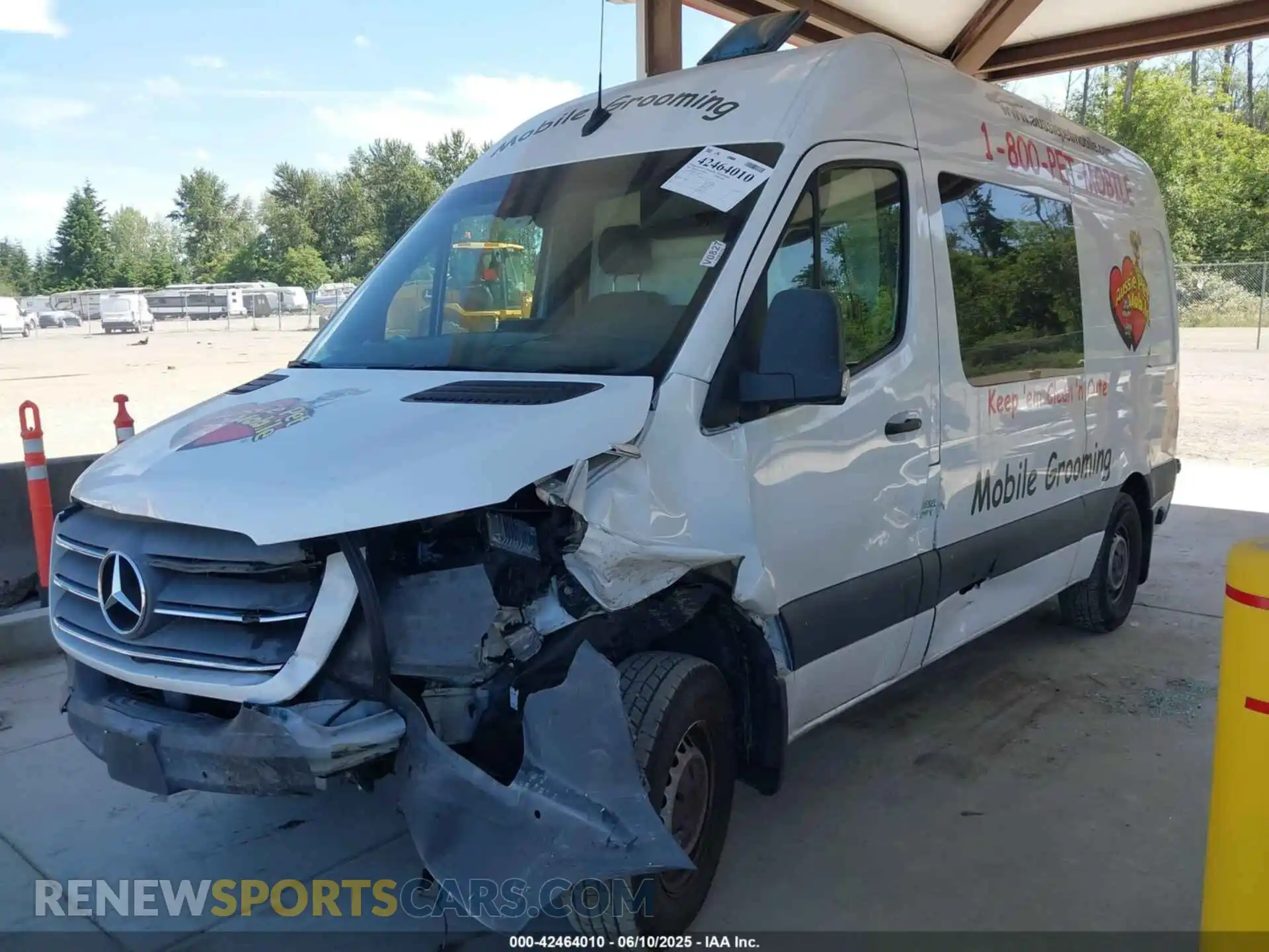 2 Photograph of a damaged car W1W4EBHY1LT020452 MERCEDES-BENZ SPRINTER 2500 2020