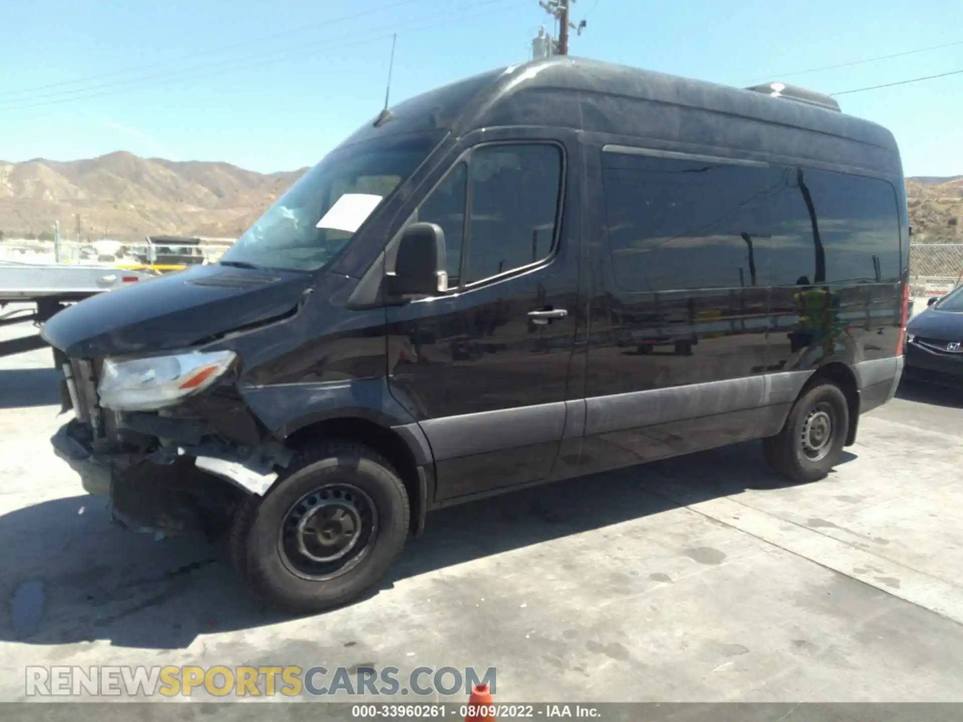 2 fotografías del automóvil dañado WDZPE7ED5KT006673 MERCEDES-BENZ SPRINTER PASSENGER VAN 2019