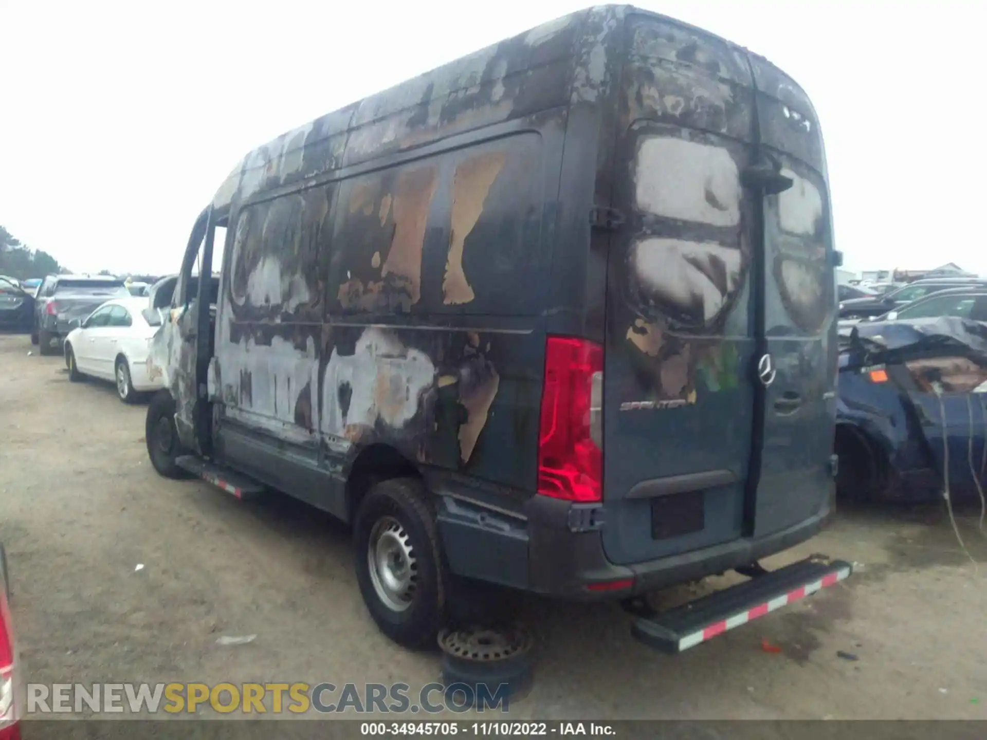 3 Photograph of a damaged car WD4PF0CD4KP058298 MERCEDES-BENZ SPRINTER VAN 2019