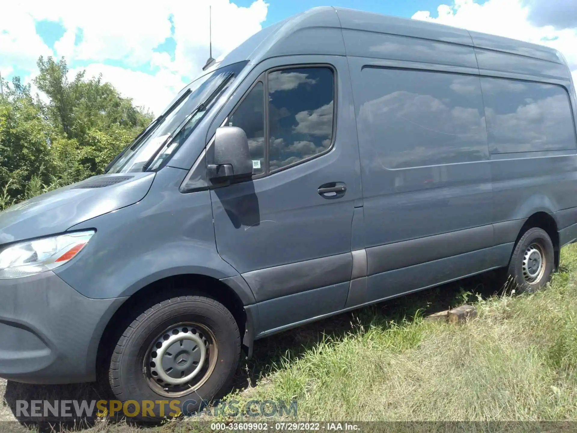 2 Photograph of a damaged car WD4PF0CD4KP081824 MERCEDES-BENZ SPRINTER VAN 2019