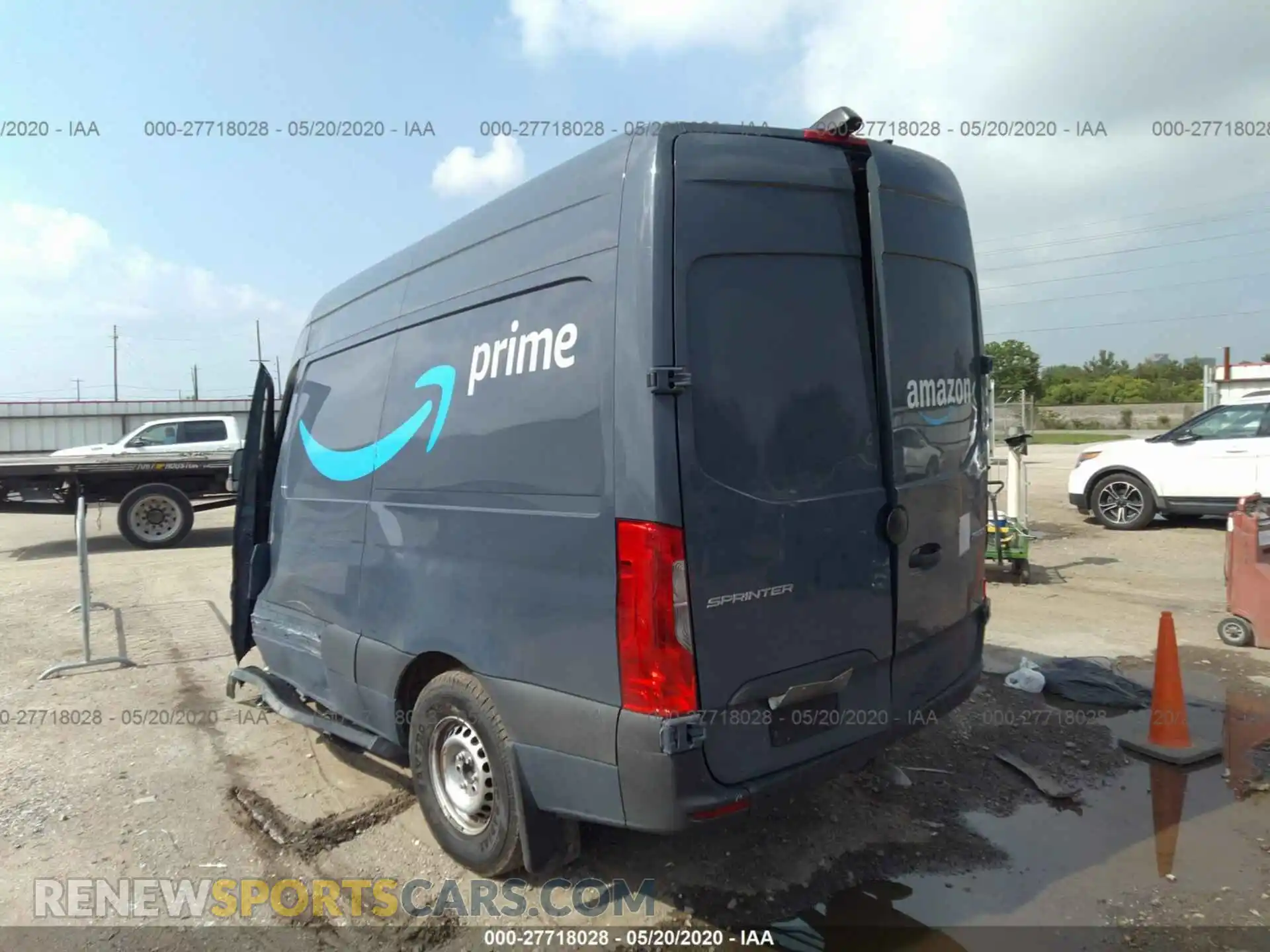 3 Photograph of a damaged car WD4PF0CD6KP046072 MERCEDES-BENZ SPRINTER VAN 2019