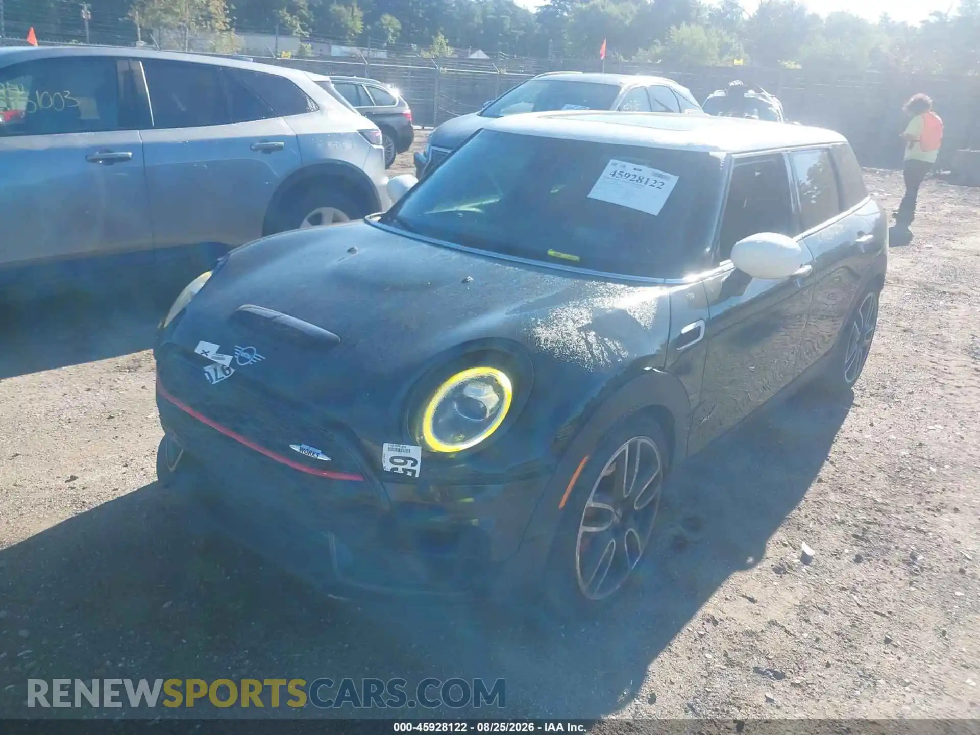 2 Photograph of a damaged car WMWJZ9C05M2P08214 MINI CLUBMAN 2021