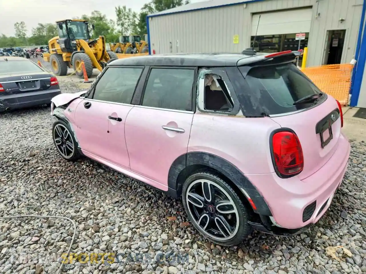 2 Фотография поврежденного автомобиля WMWXU9C04M2M97693 MINI COOPER 2021