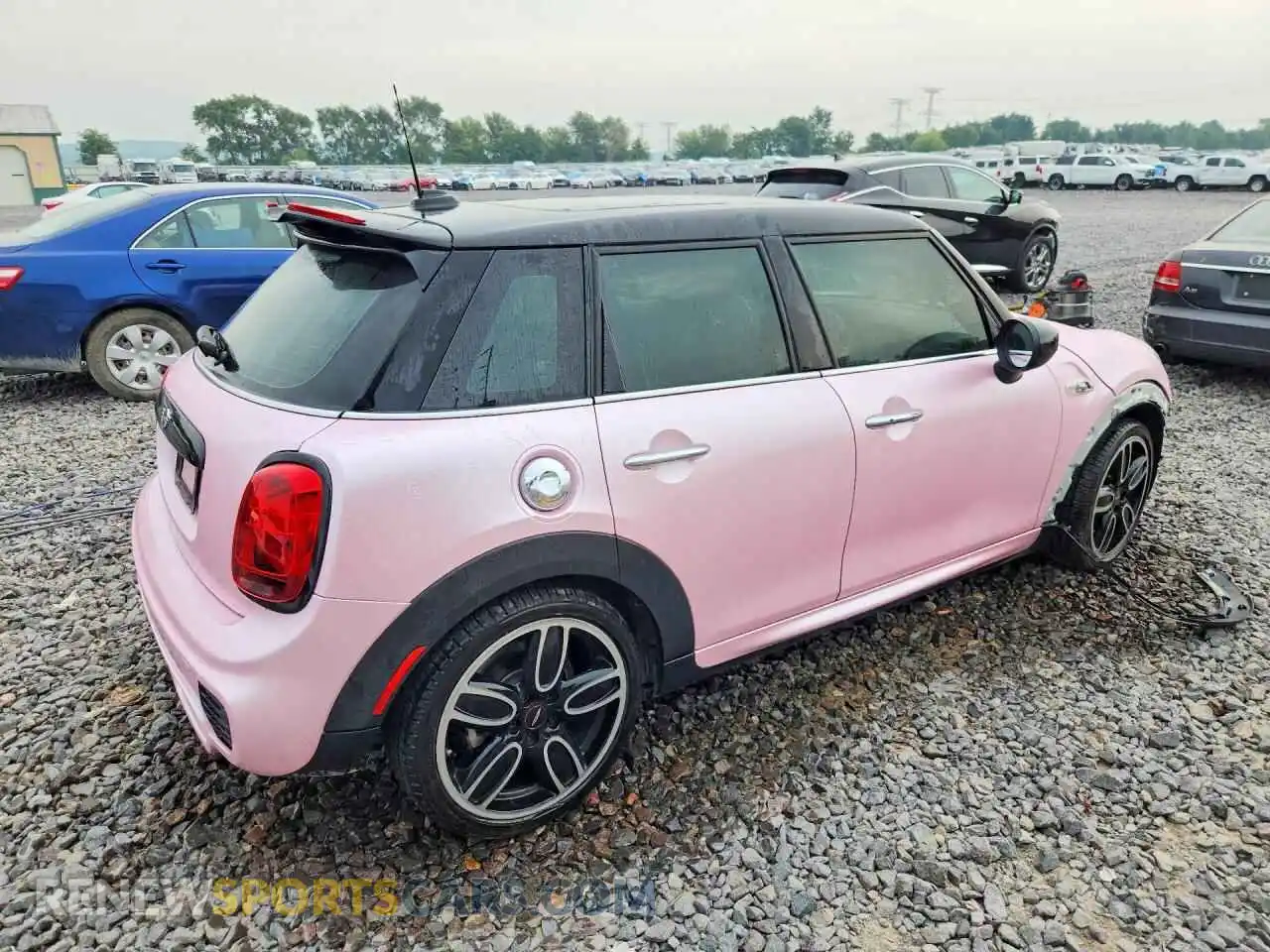 3 Фотография поврежденного автомобиля WMWXU9C04M2M97693 MINI COOPER 2021