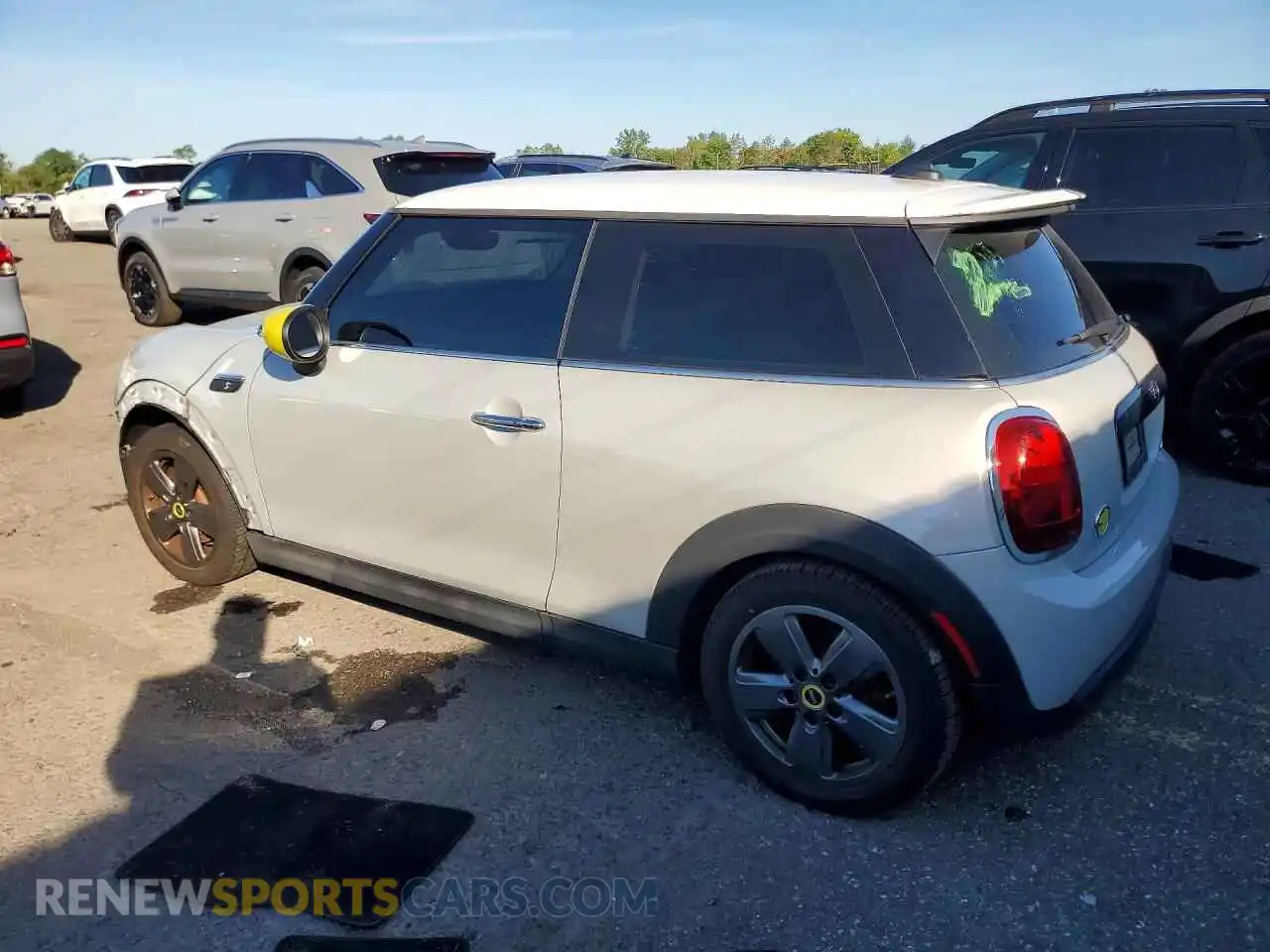 2 Photograph of a damaged car WMW13DJ03N2R88045 MINI COOPER 2022
