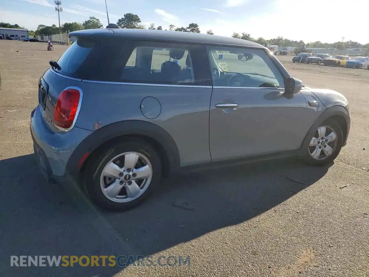 3 fotografías del automóvil dañado WMW33DH04N2S18645 MINI COOPER 2022