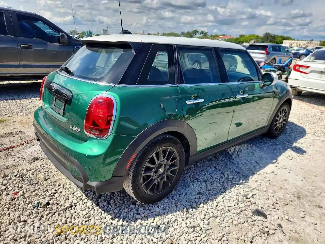 3 Photograph of a damaged car WMW33DK09N2P77259 MINI COOPER 2022